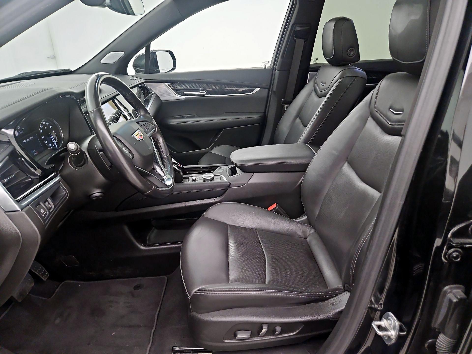 Thumbnail: 2024 Cadillac XT6 - 9