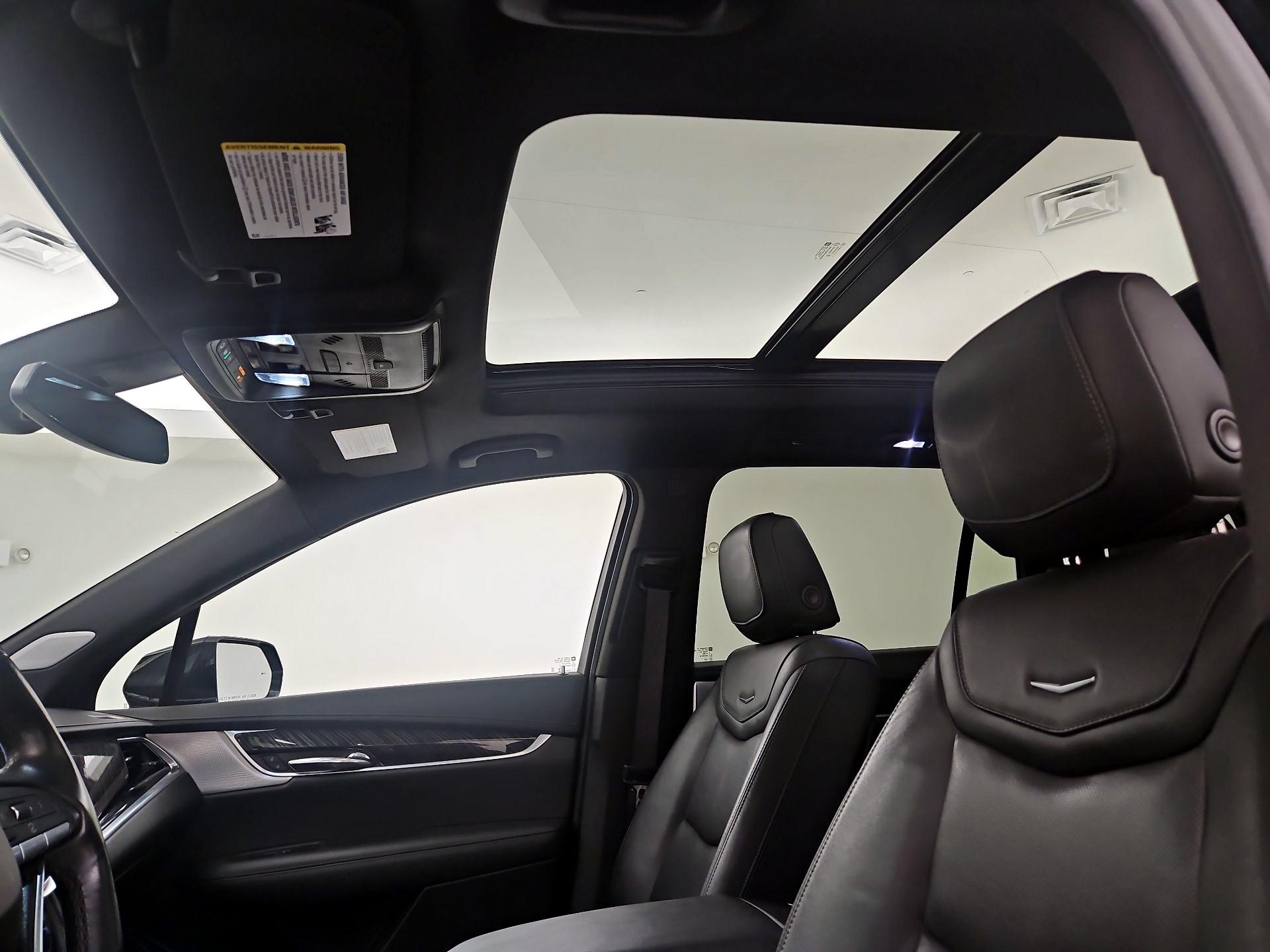 Thumbnail: 2024 Cadillac XT6 - 18