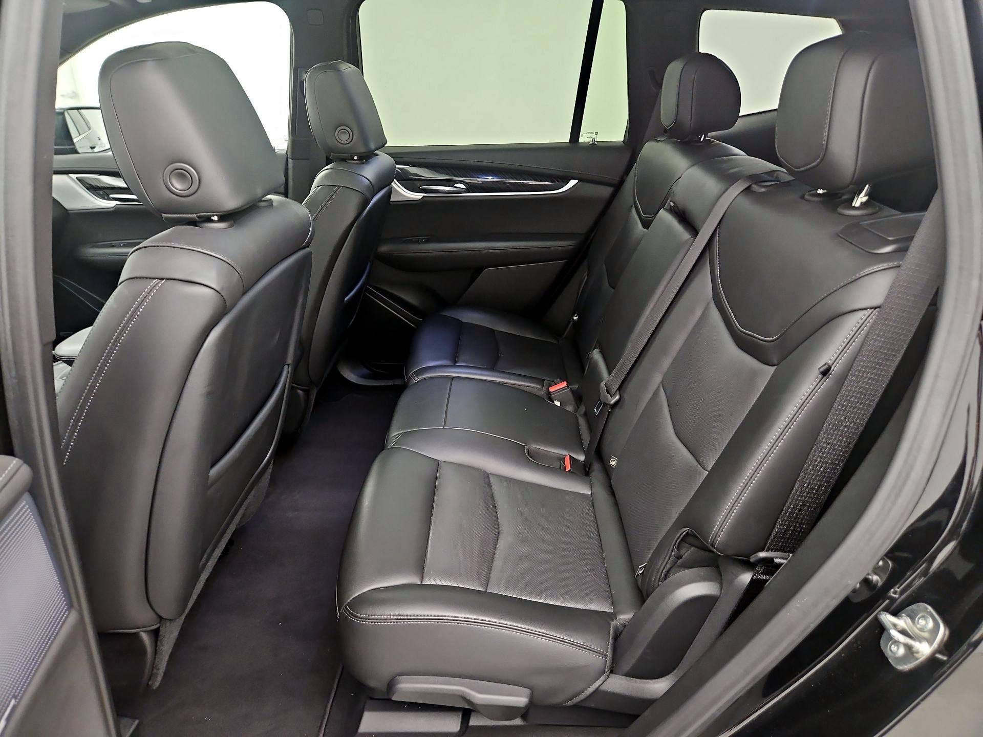 Thumbnail: 2024 Cadillac XT6 - 19