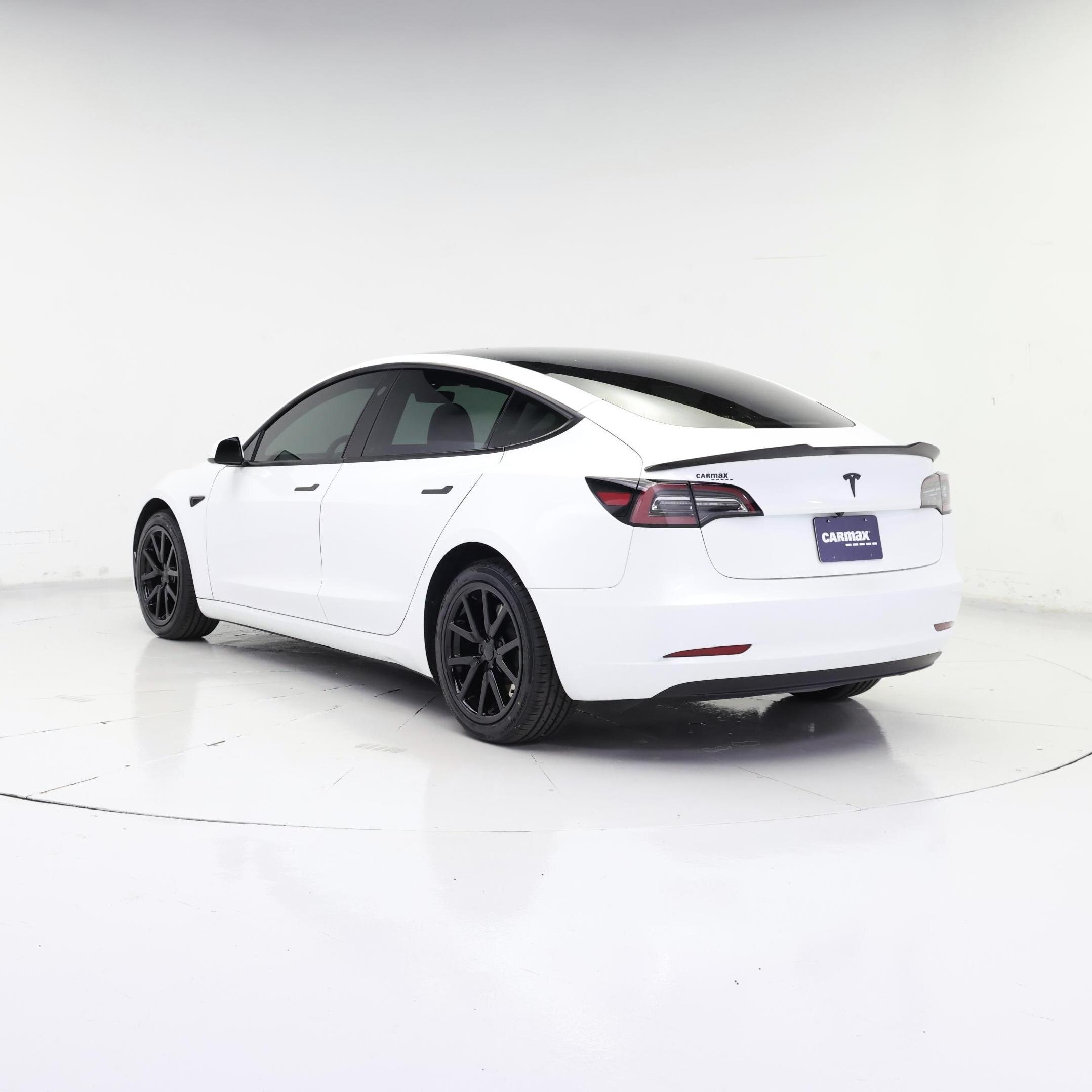 Thumbnail: 2023 Tesla Model 3 - 2