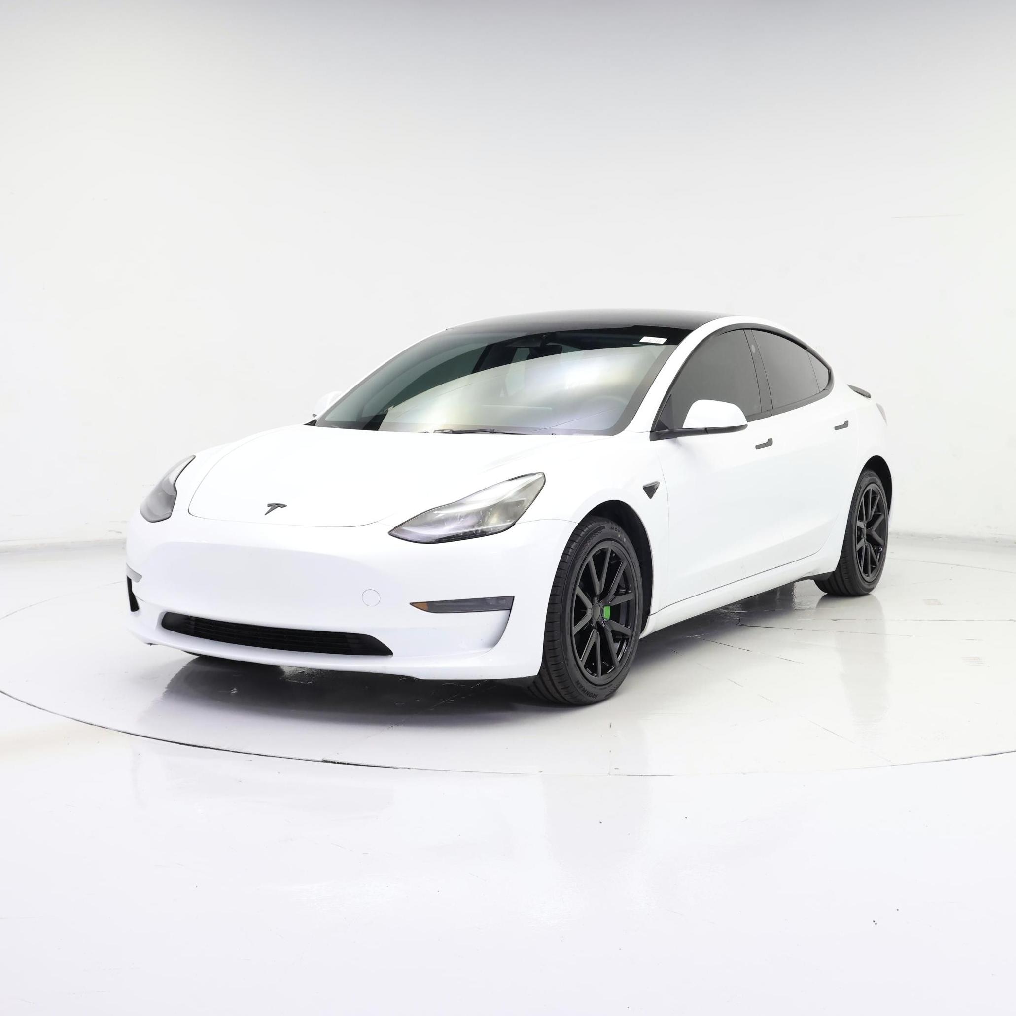 Thumbnail: 2023 Tesla Model 3 - 4