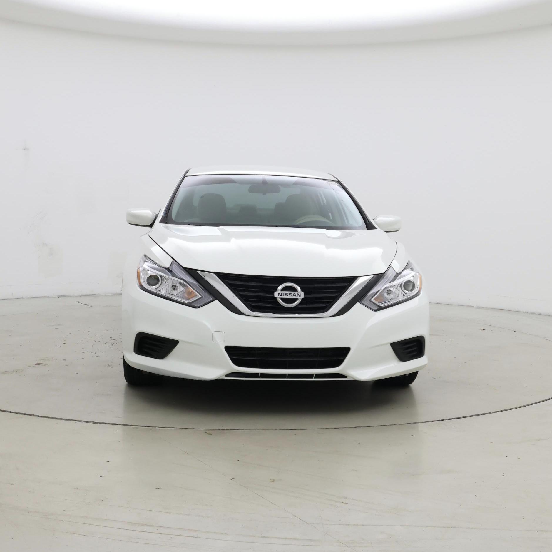 Thumbnail: 2017 Nissan Altima - 5