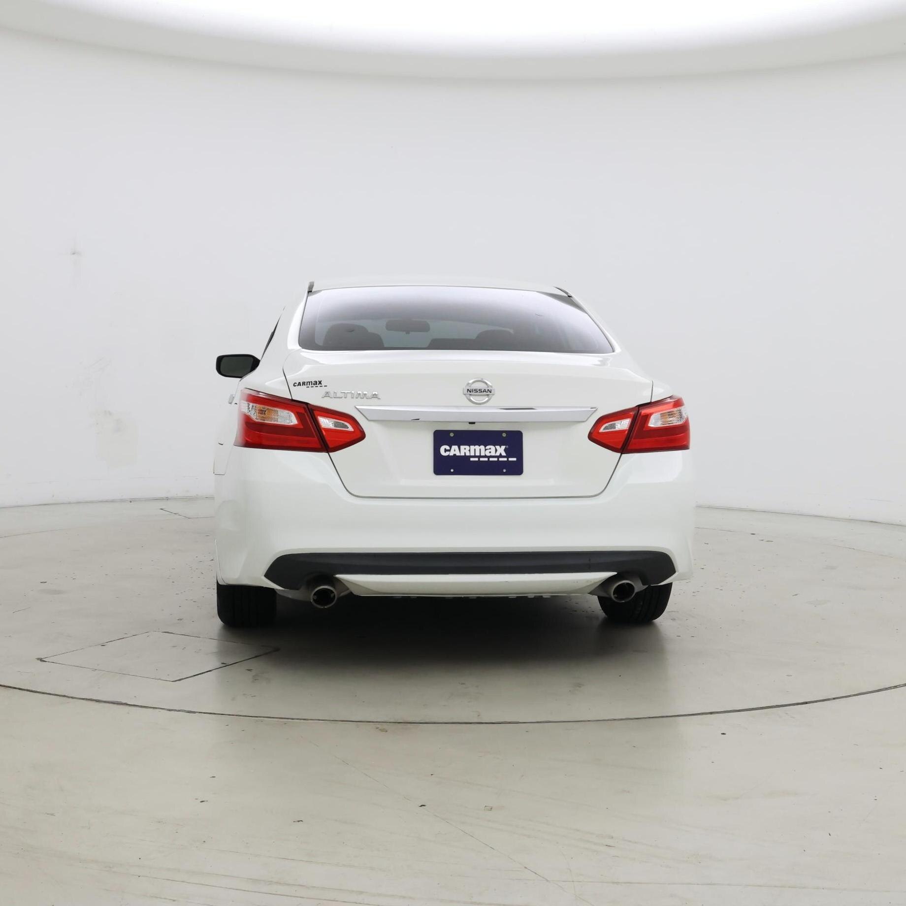 Thumbnail: 2017 Nissan Altima - 6