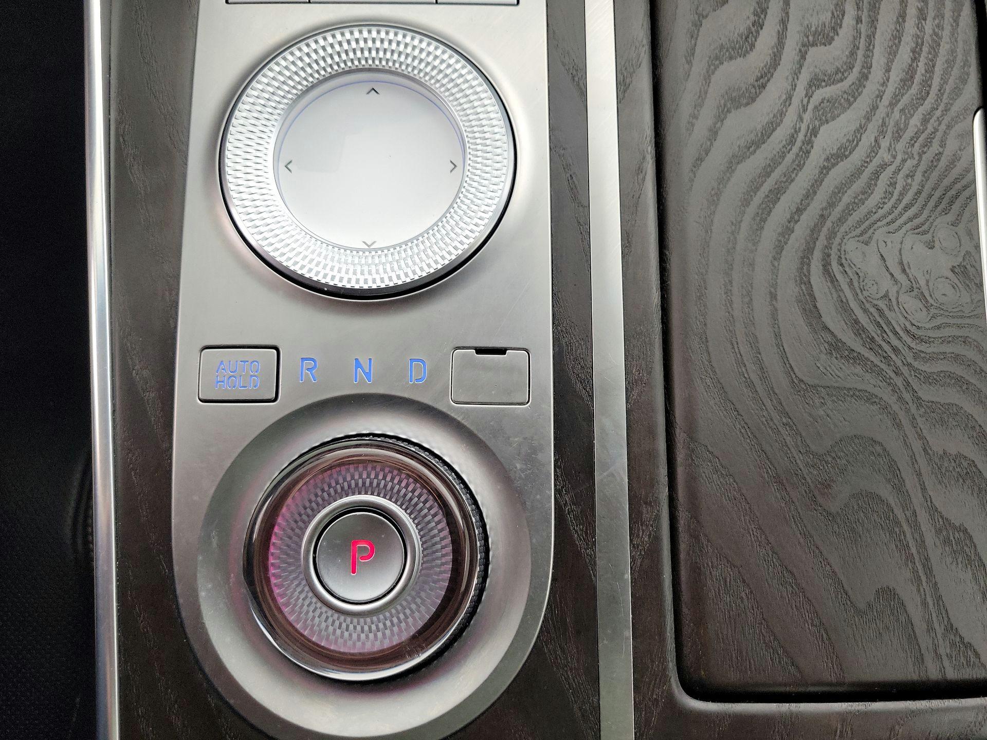 Thumbnail: 2021 Genesis GV80 - 18