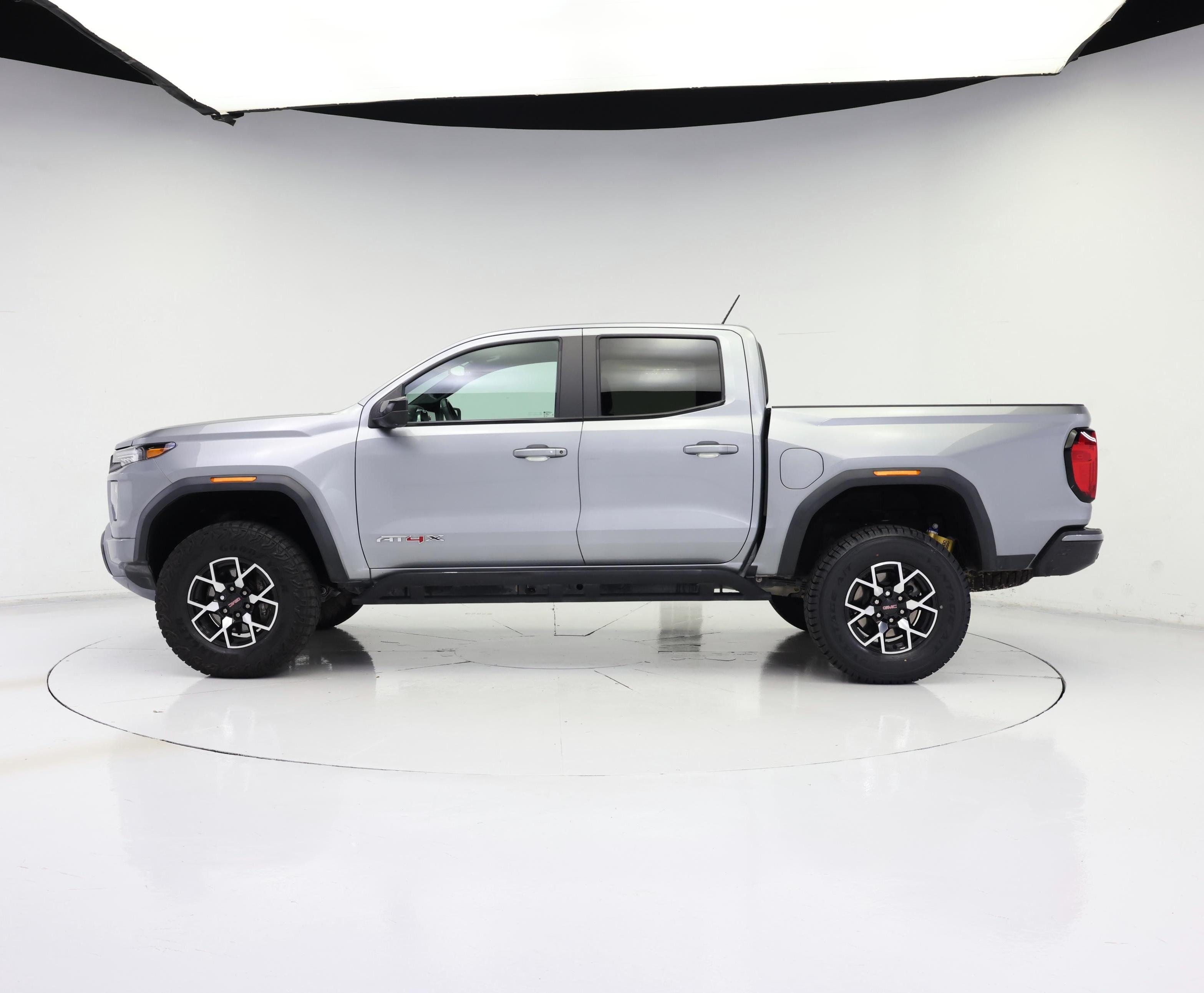 Thumbnail: 2024 GMC Canyon - 3