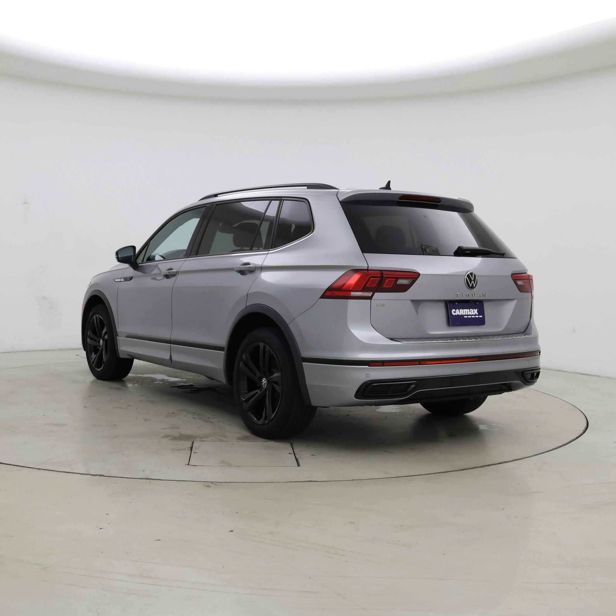 Thumbnail: 2023 Volkswagen Tiguan - 2