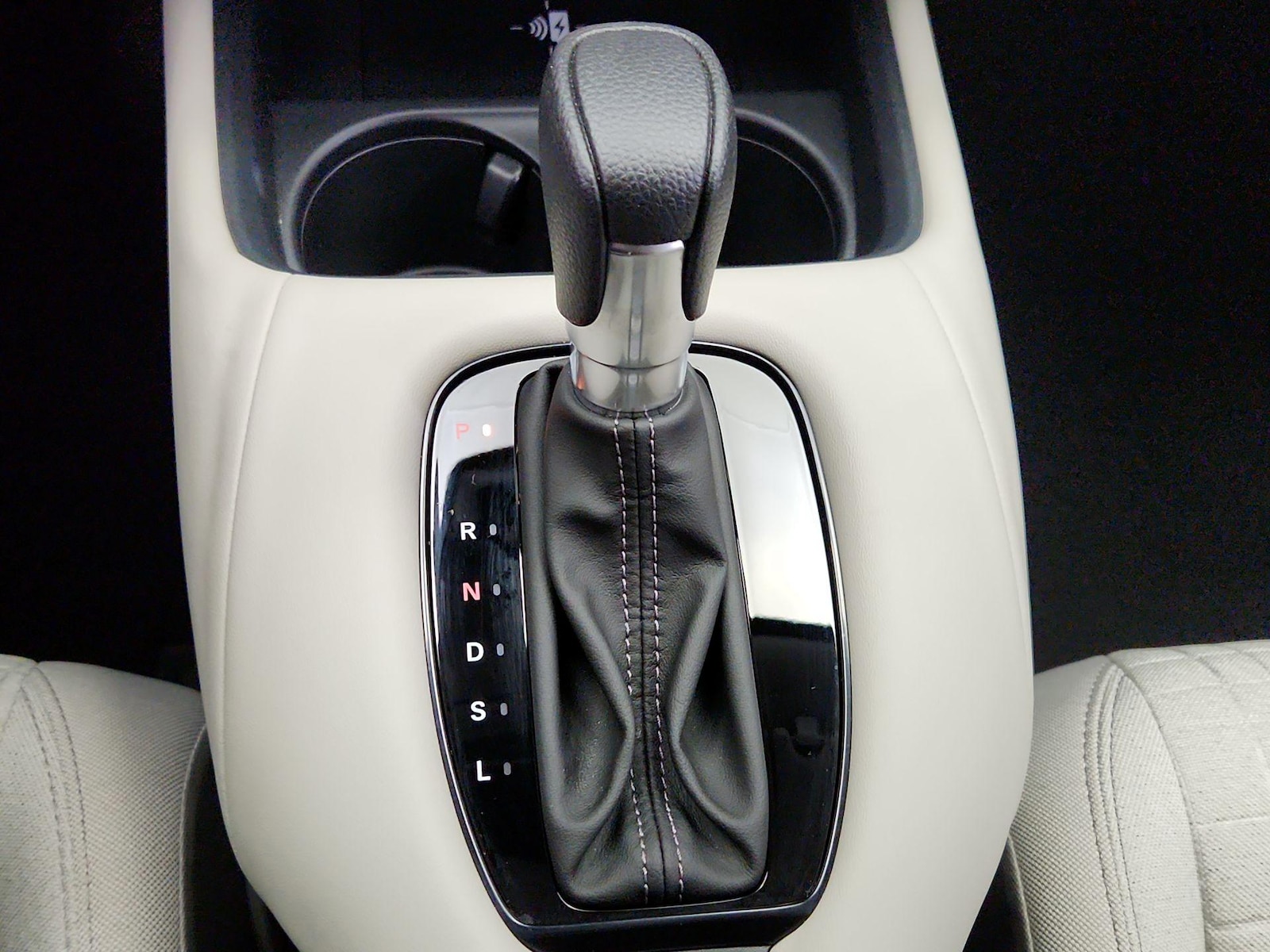 2026 Honda HR-V LX - Photo 18