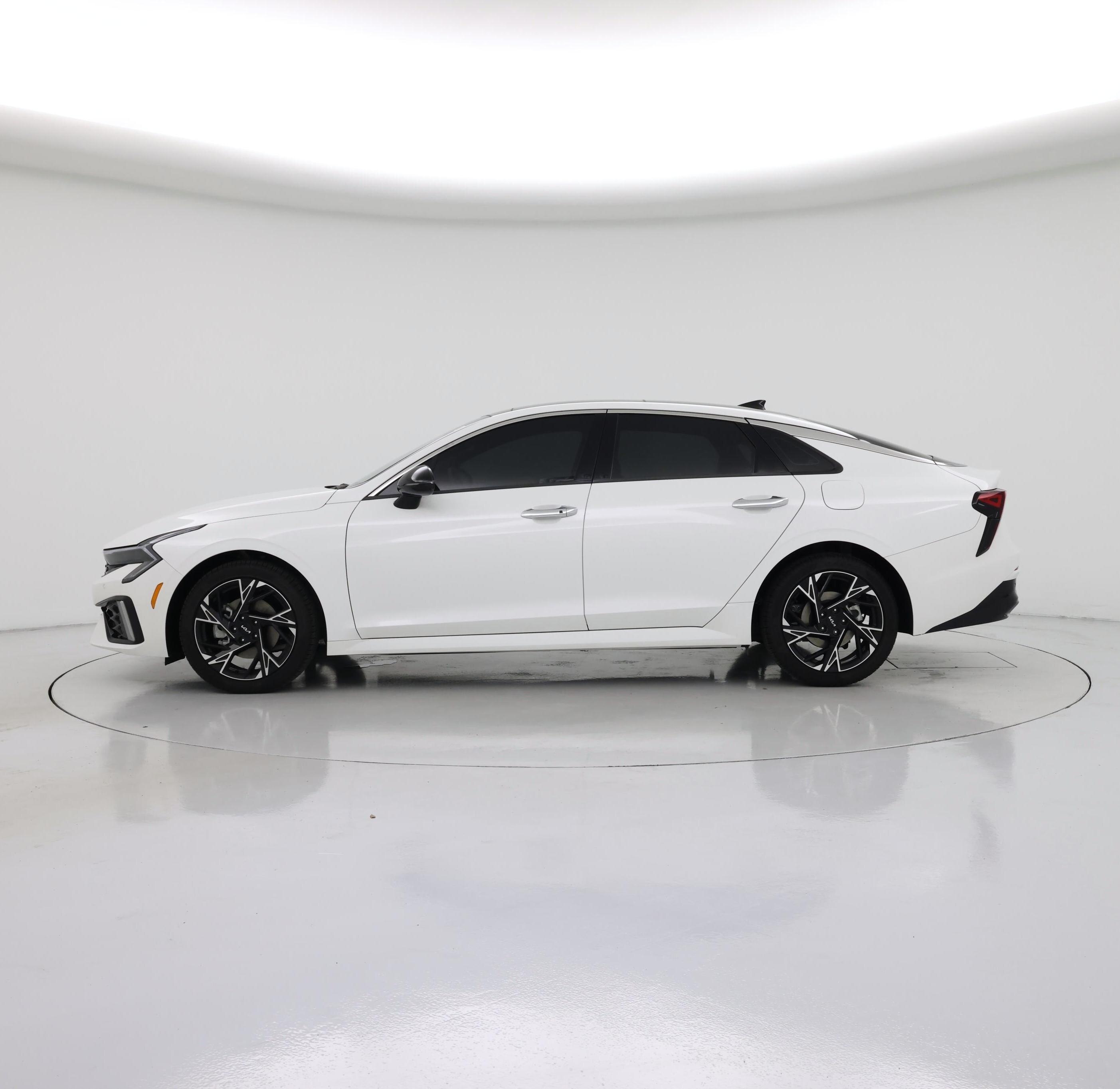 Thumbnail: 2025 Kia K5 - 3