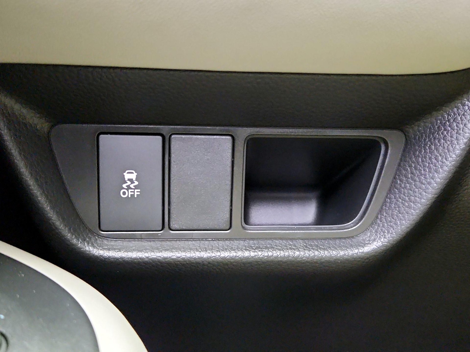 2026 Honda HR-V LX - Photo 14