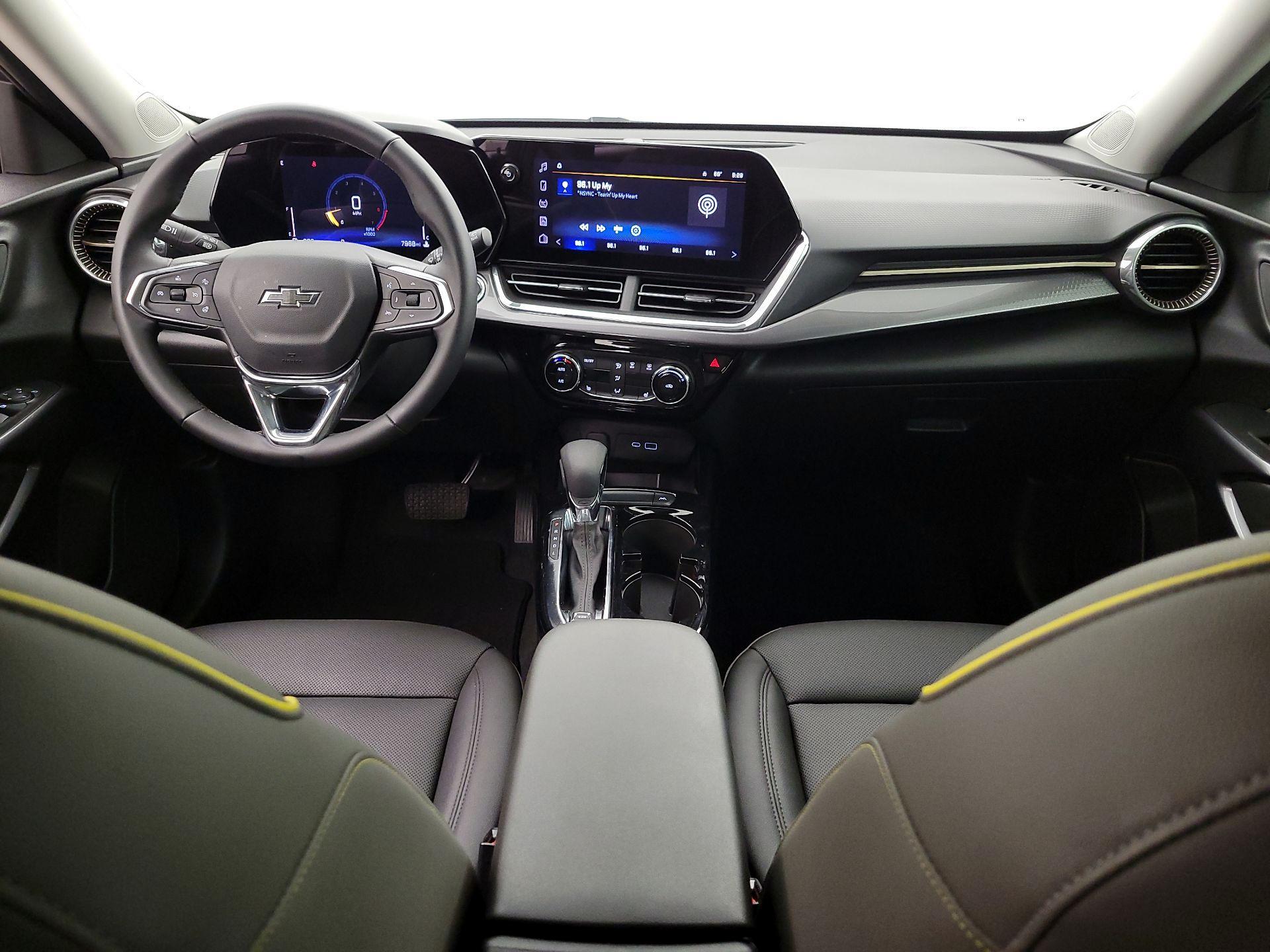 Thumbnail: 2026 Chevrolet Trax - 9