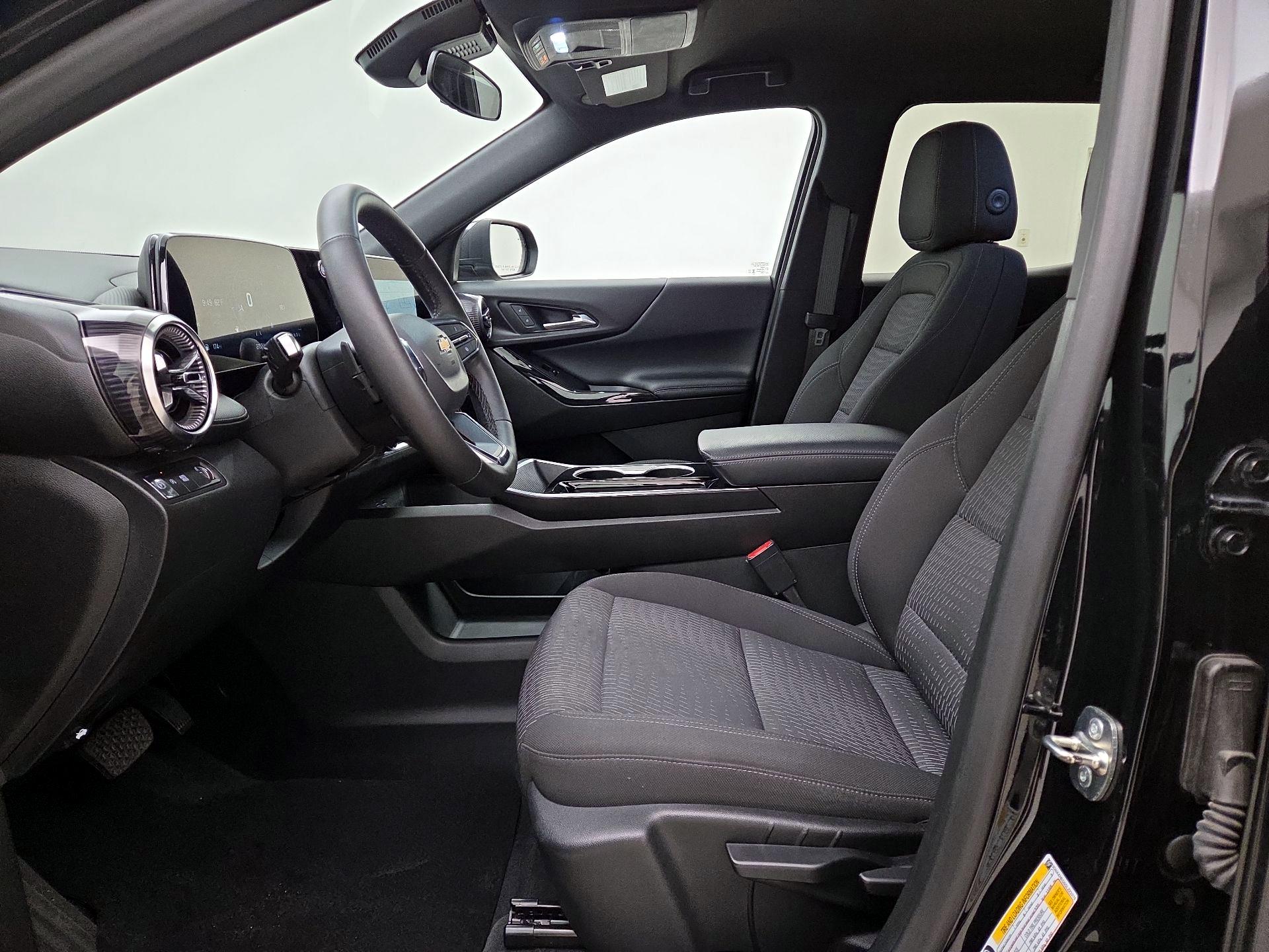Thumbnail: 2025 Chevrolet Equinox - 11