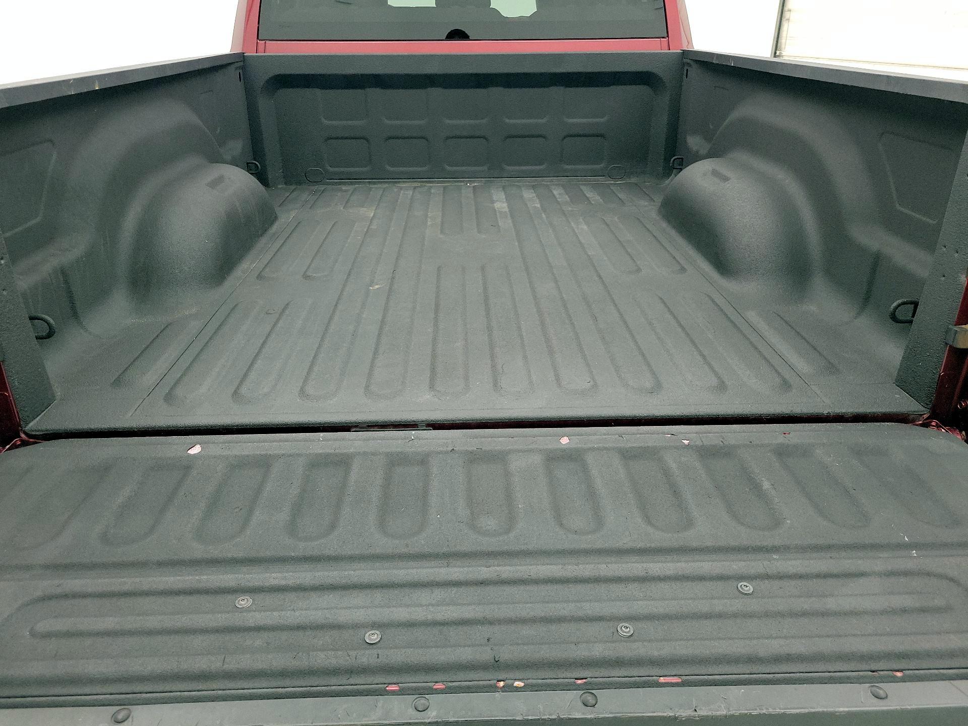 Thumbnail: 2020 RAM 1500 Classic - 20