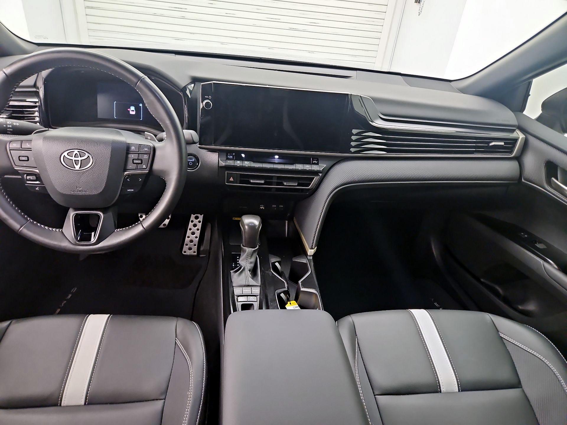 Thumbnail: 2025 Toyota Camry - 9
