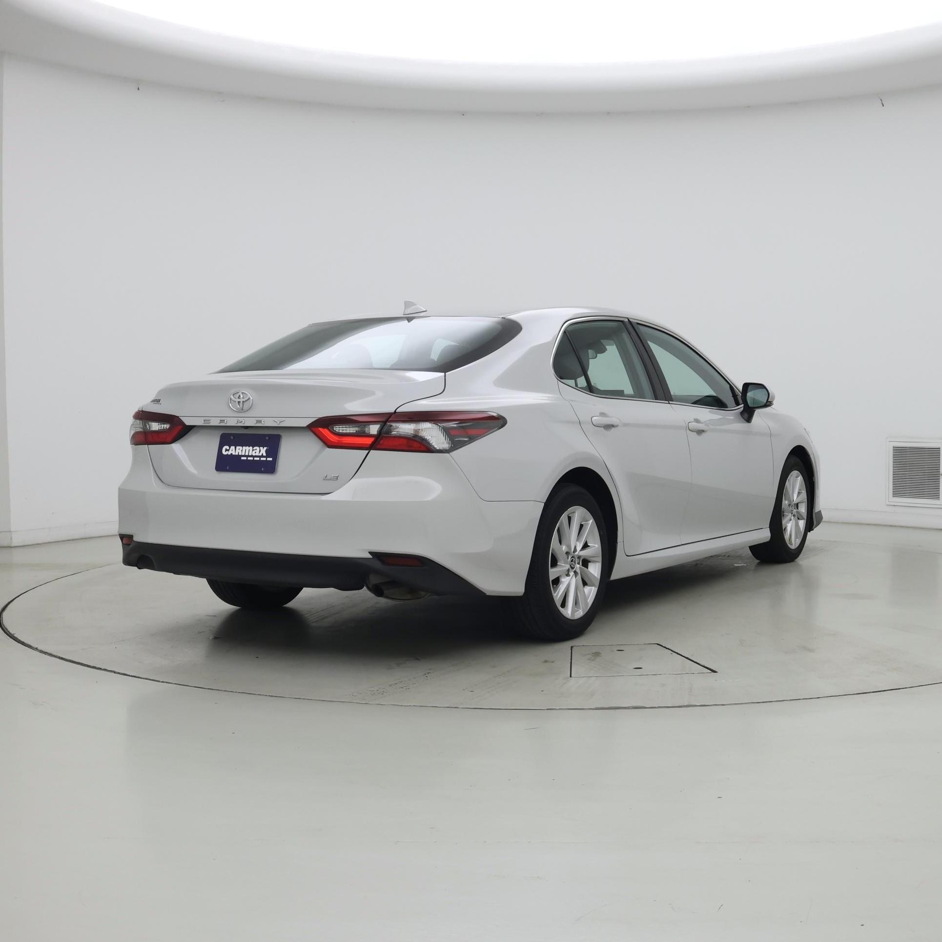 Thumbnail: 2024 Toyota Camry - 8