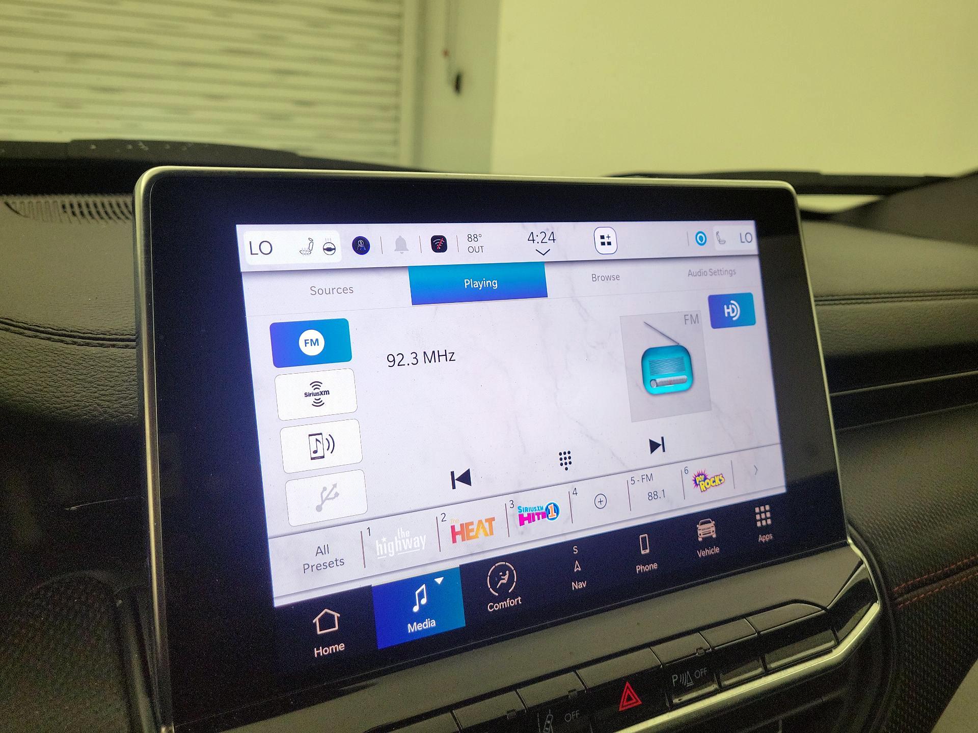 Thumbnail: 2025 Jeep Compass - 16
