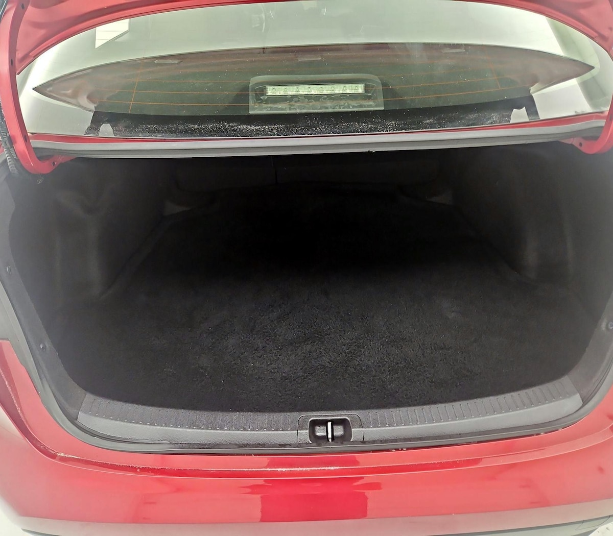 Trunk/Cargo (Seats Up)