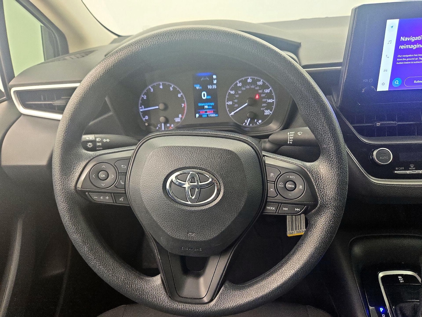 2024 Toyota Corolla LE - Photo 11