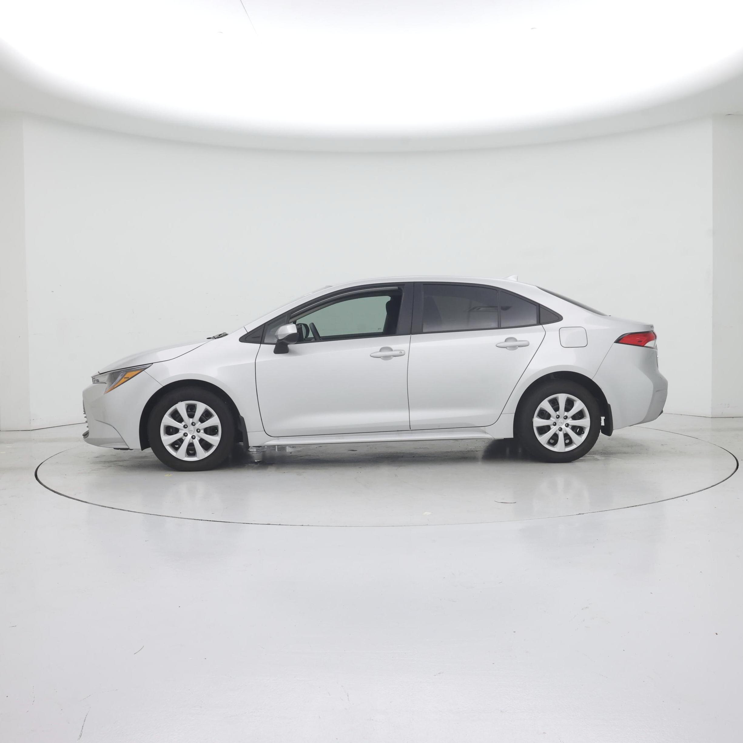 Thumbnail: 2025 Toyota Corolla - 3