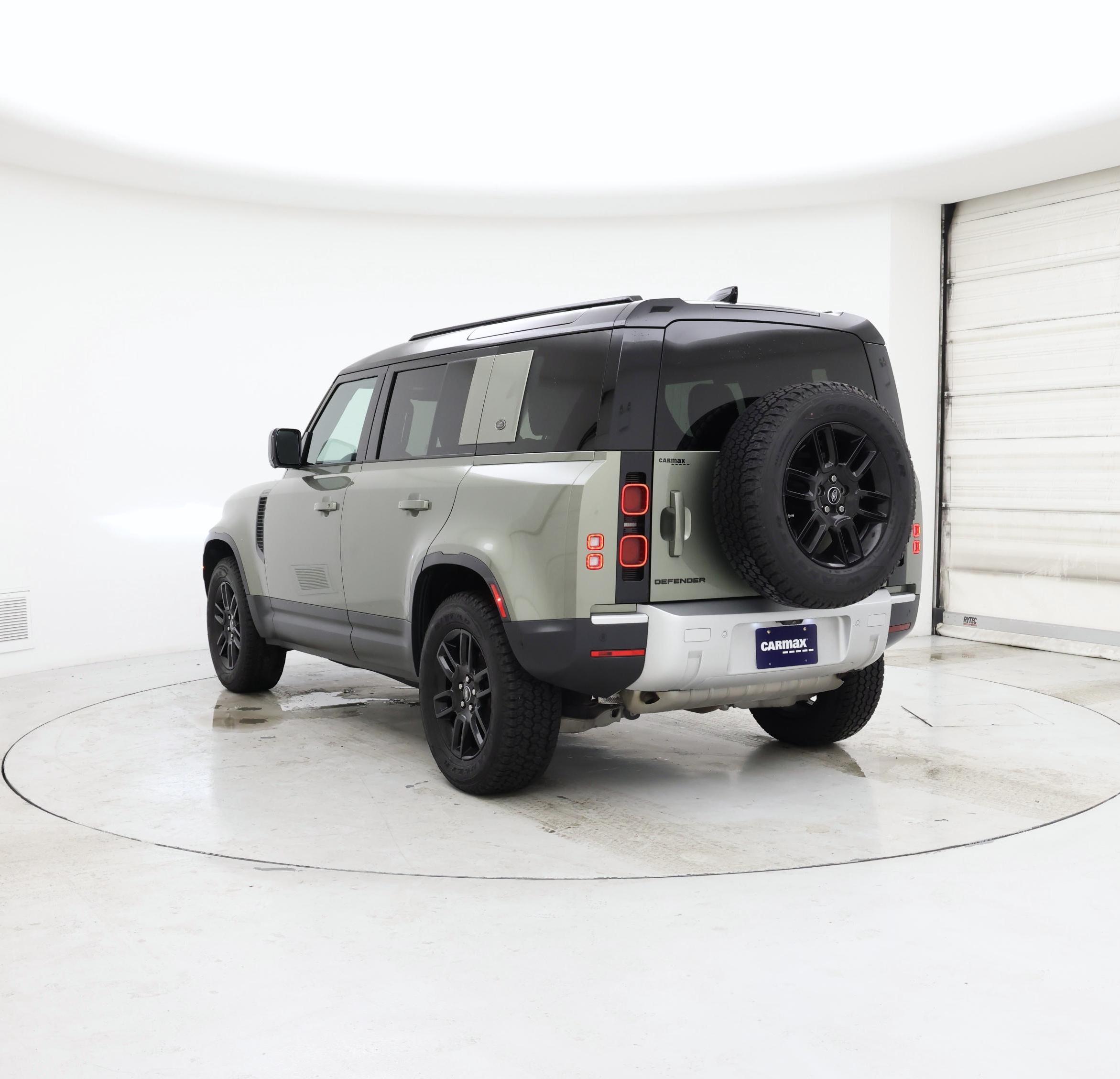 Thumbnail: 2021 Land Rover Defender - 2