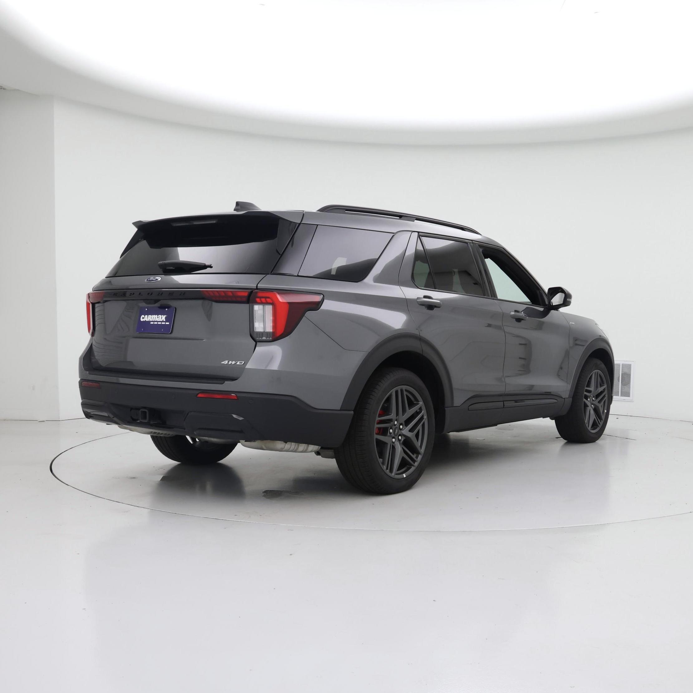 Thumbnail: 2025 Ford Explorer - 8