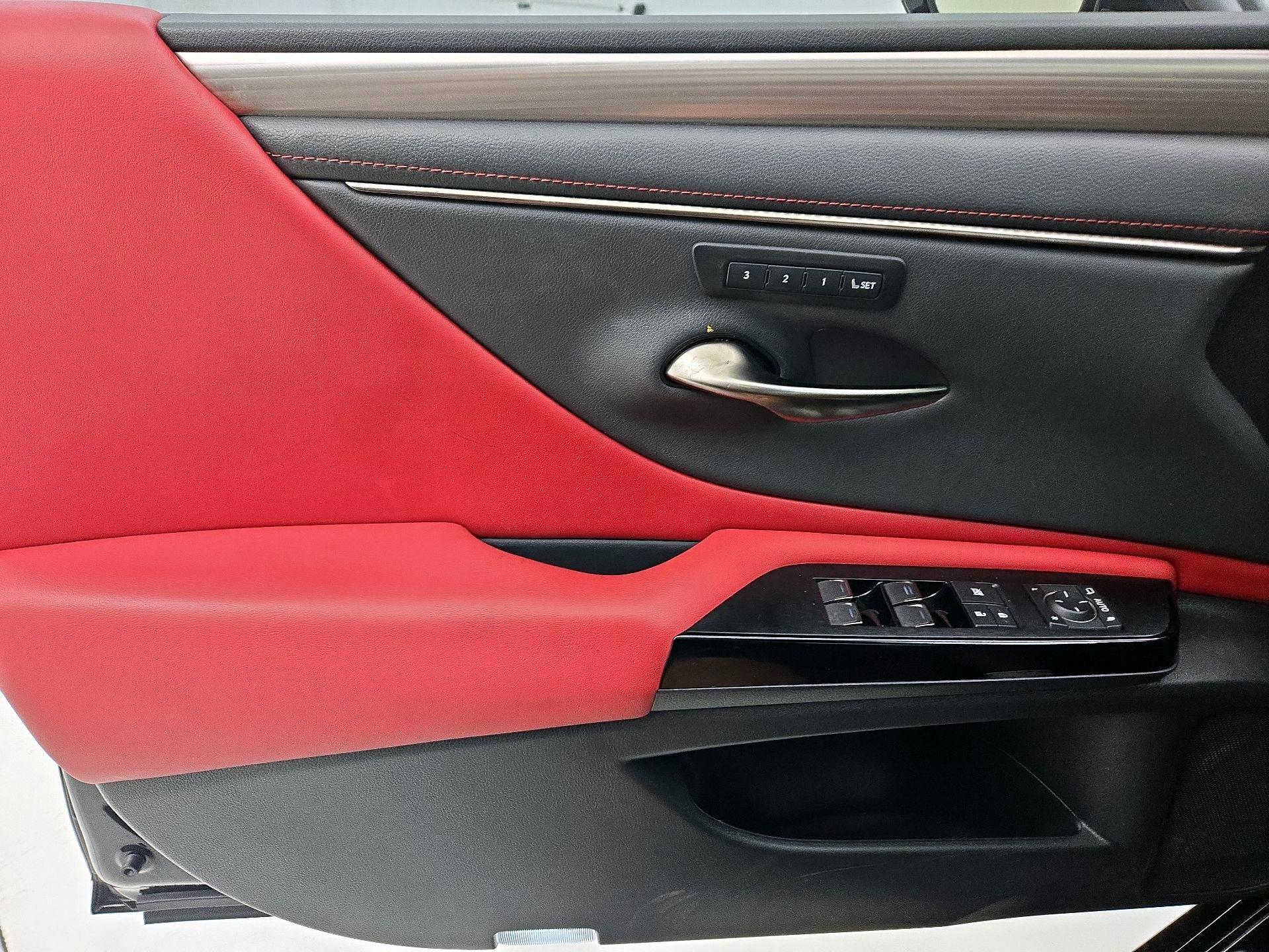 Thumbnail: 2022 Lexus ES - 12