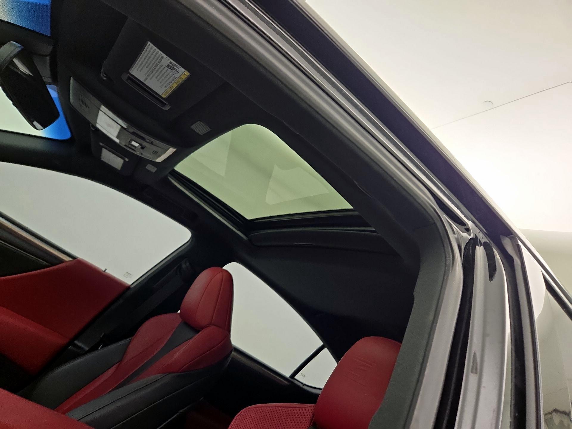 Thumbnail: 2022 Lexus ES - 19