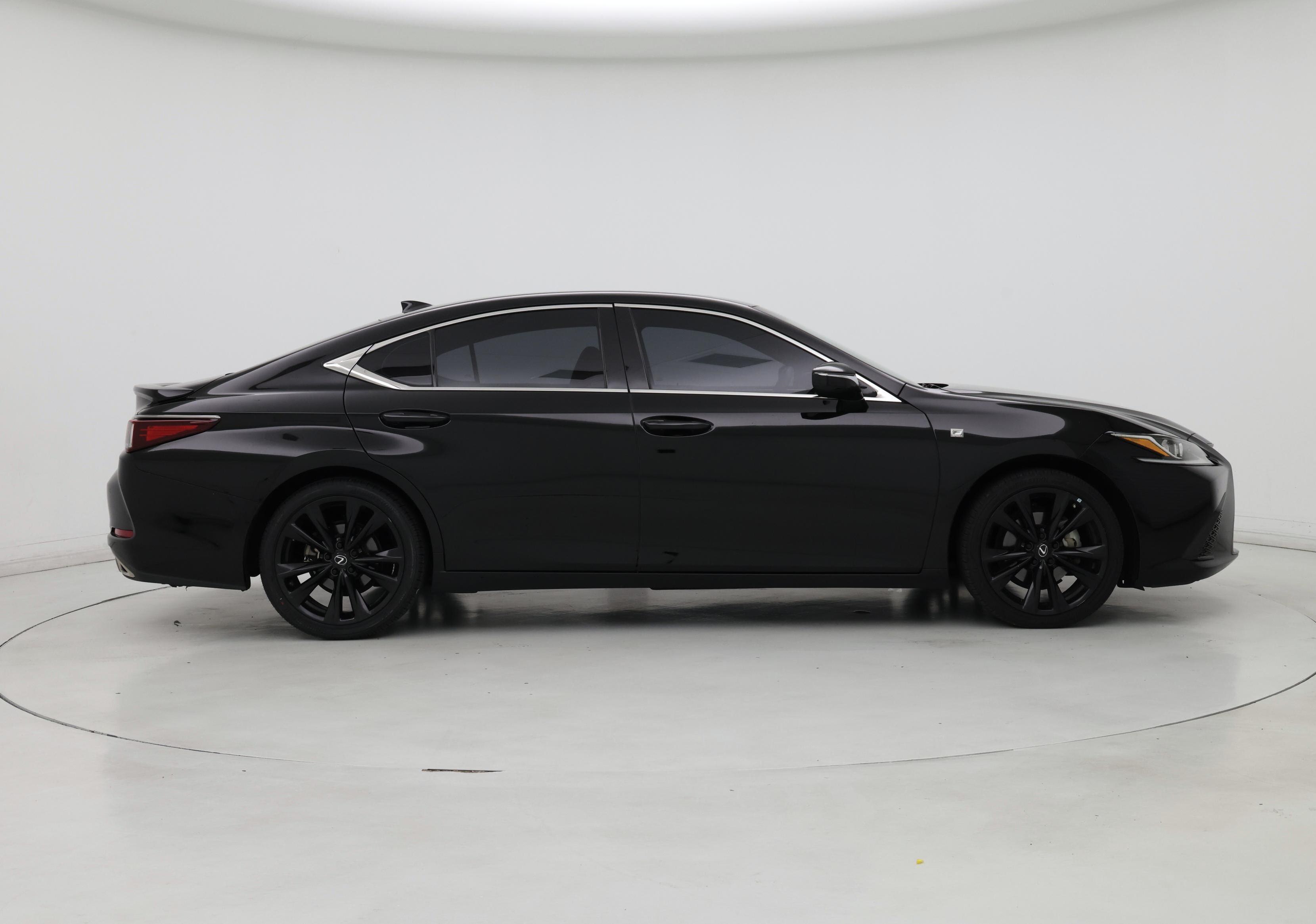 Thumbnail: 2022 Lexus ES - 7