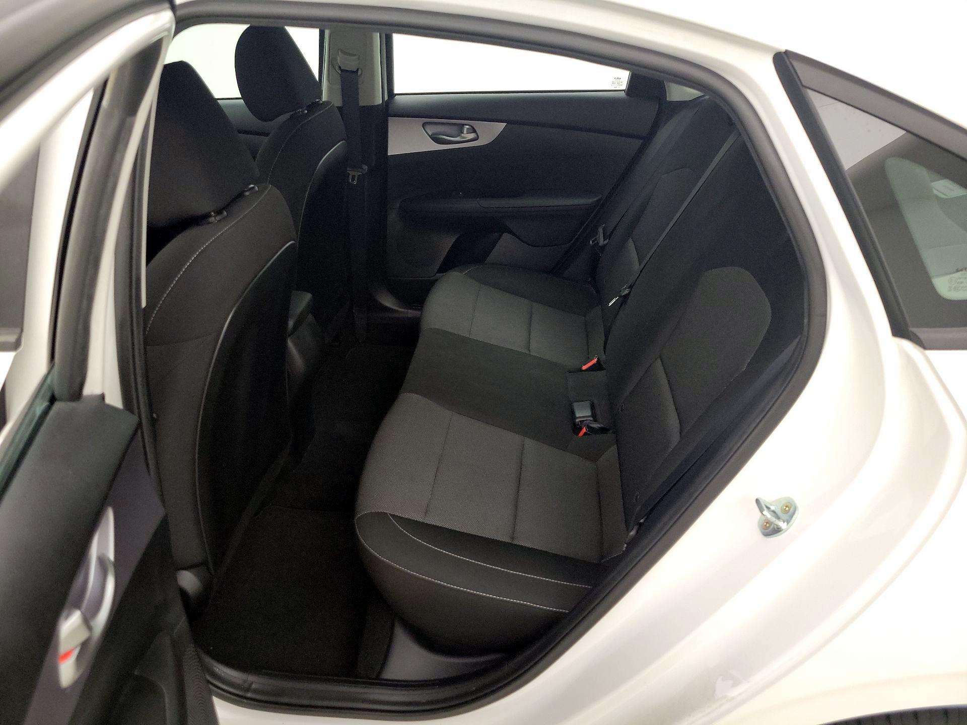 Thumbnail: 2022 Kia Forte - 19