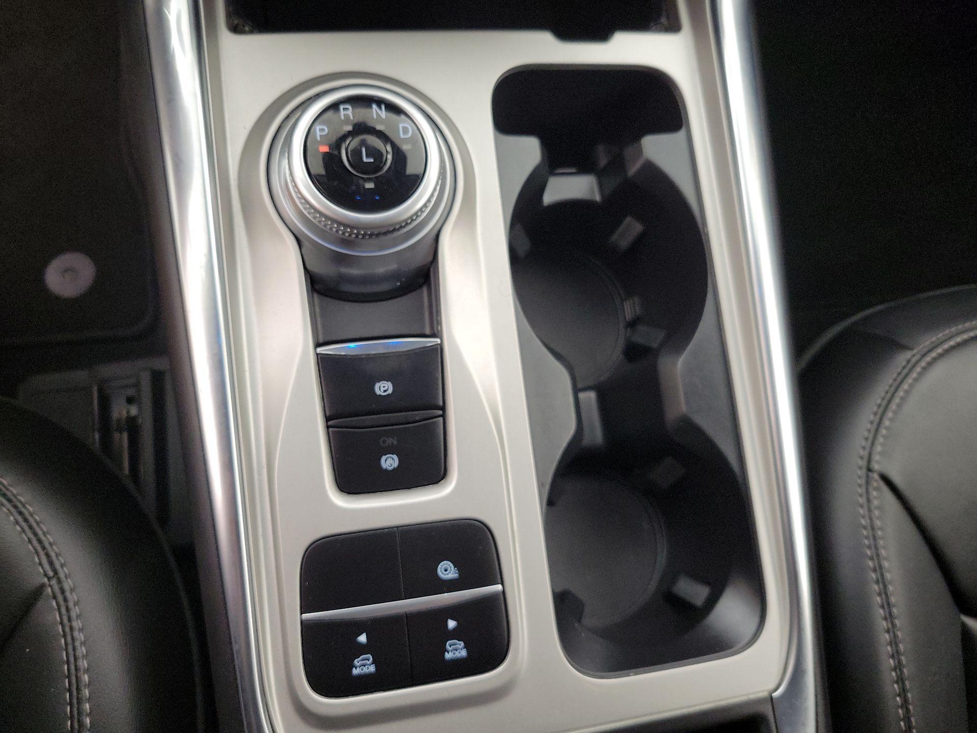 Thumbnail: 2023 Ford Explorer - 17
