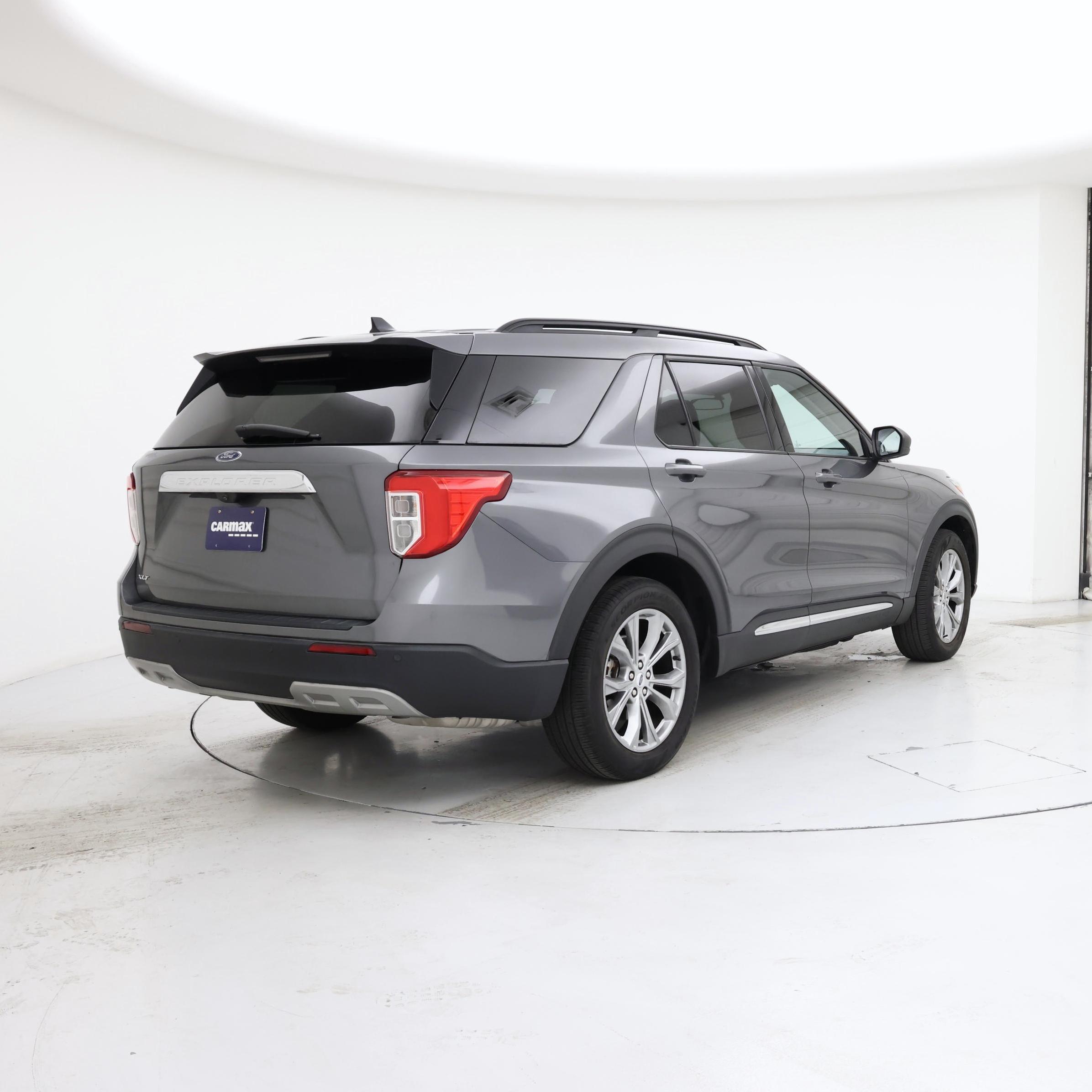 Thumbnail: 2023 Ford Explorer - 8