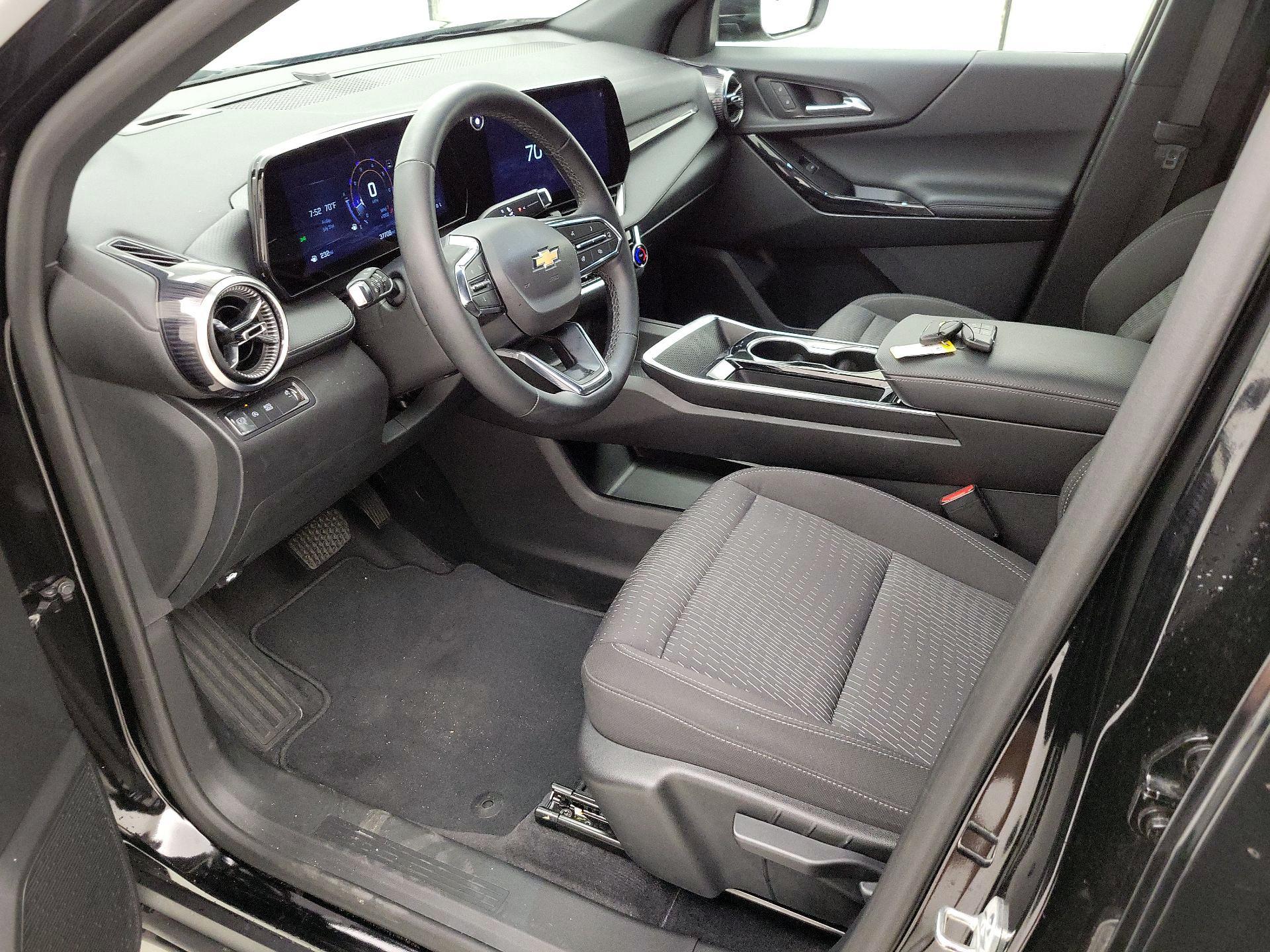 Thumbnail: 2025 Chevrolet Equinox - 11