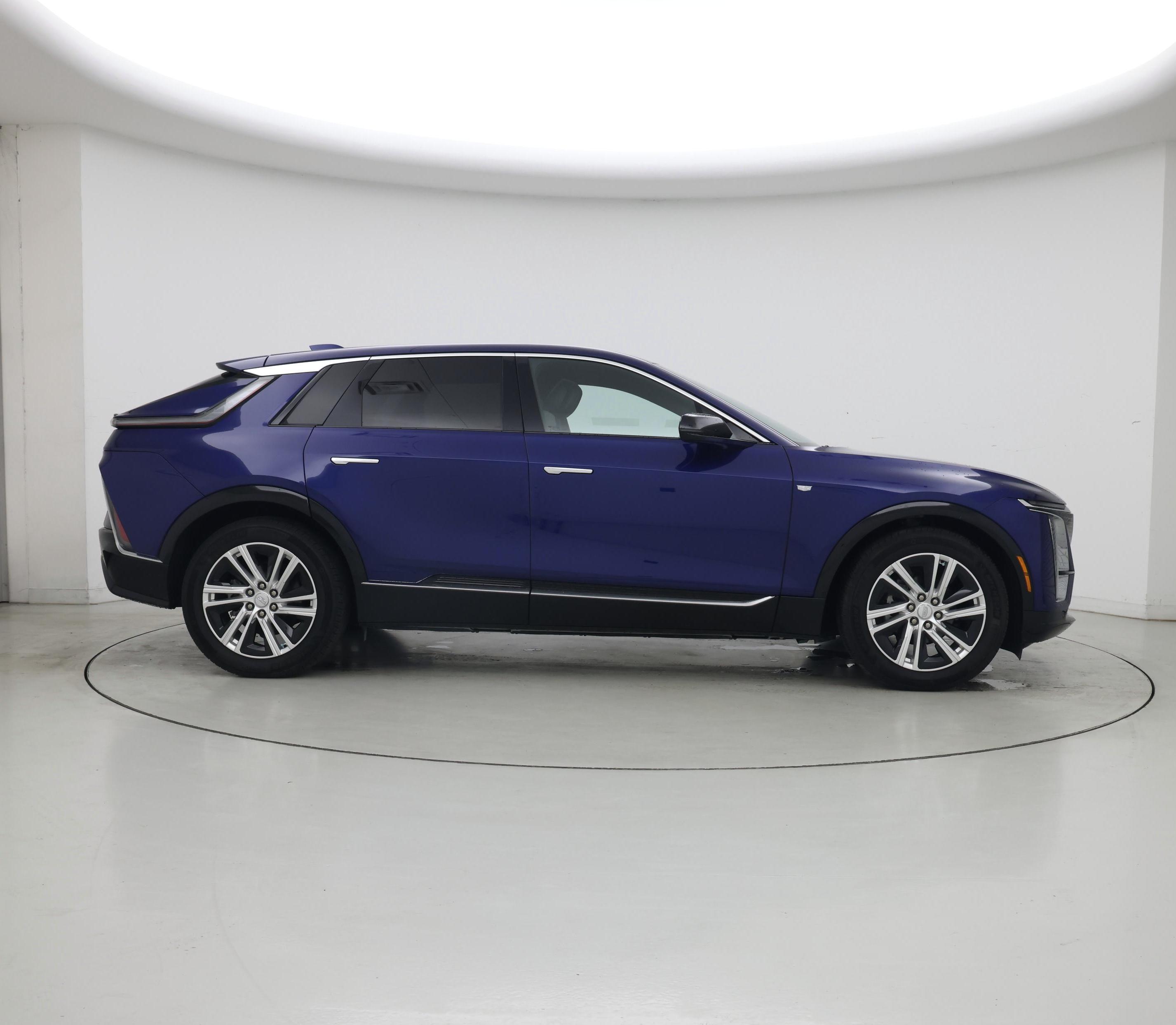 Thumbnail: 2024 Cadillac Lyriq - 7