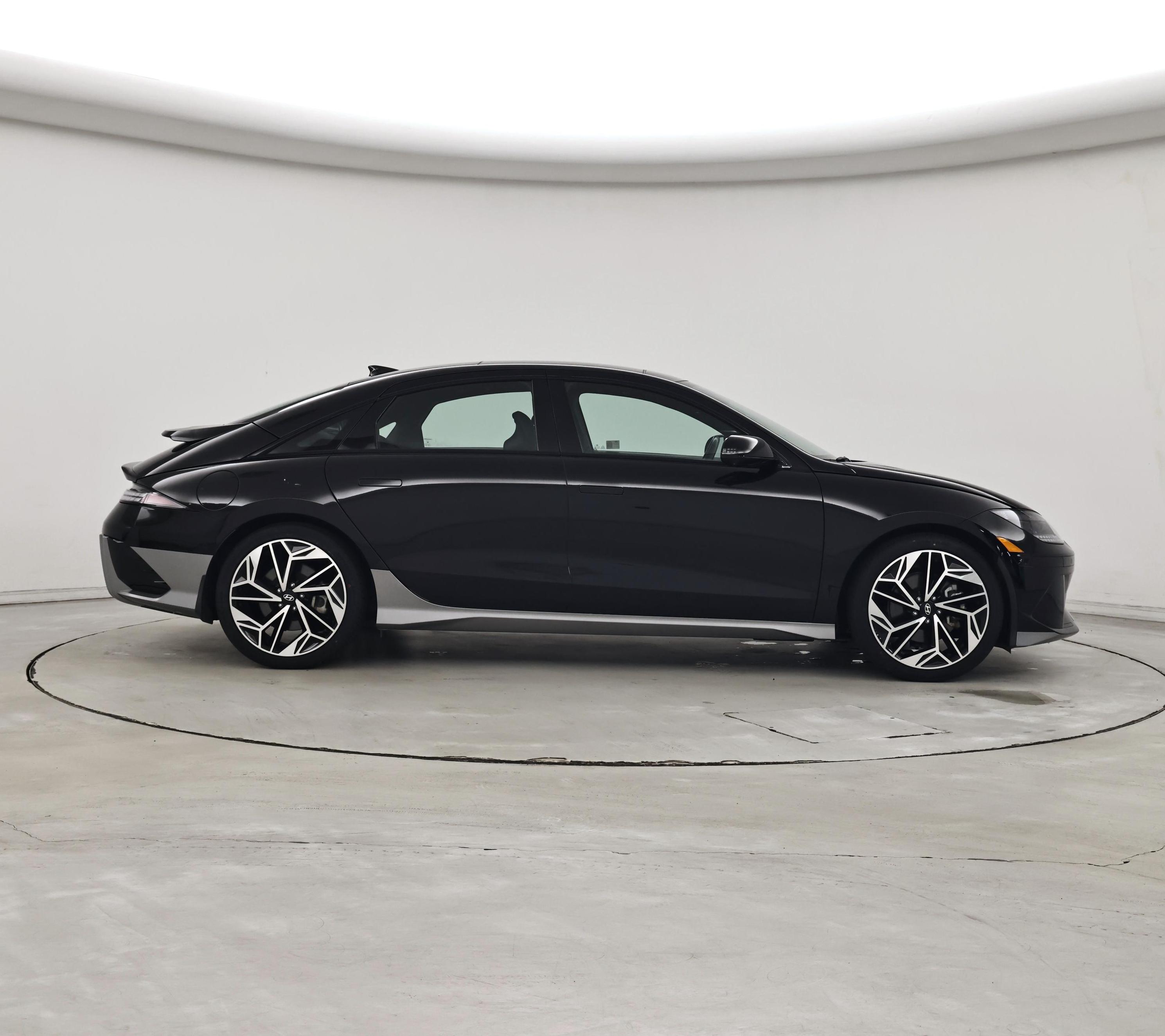 Thumbnail: 2024 Hyundai Ioniq 6 - 7
