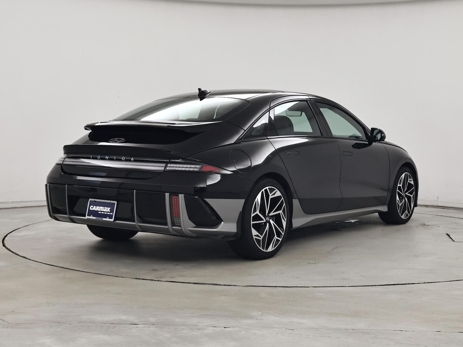 2024 Hyundai IONIQ 6 Limited - Photo 9