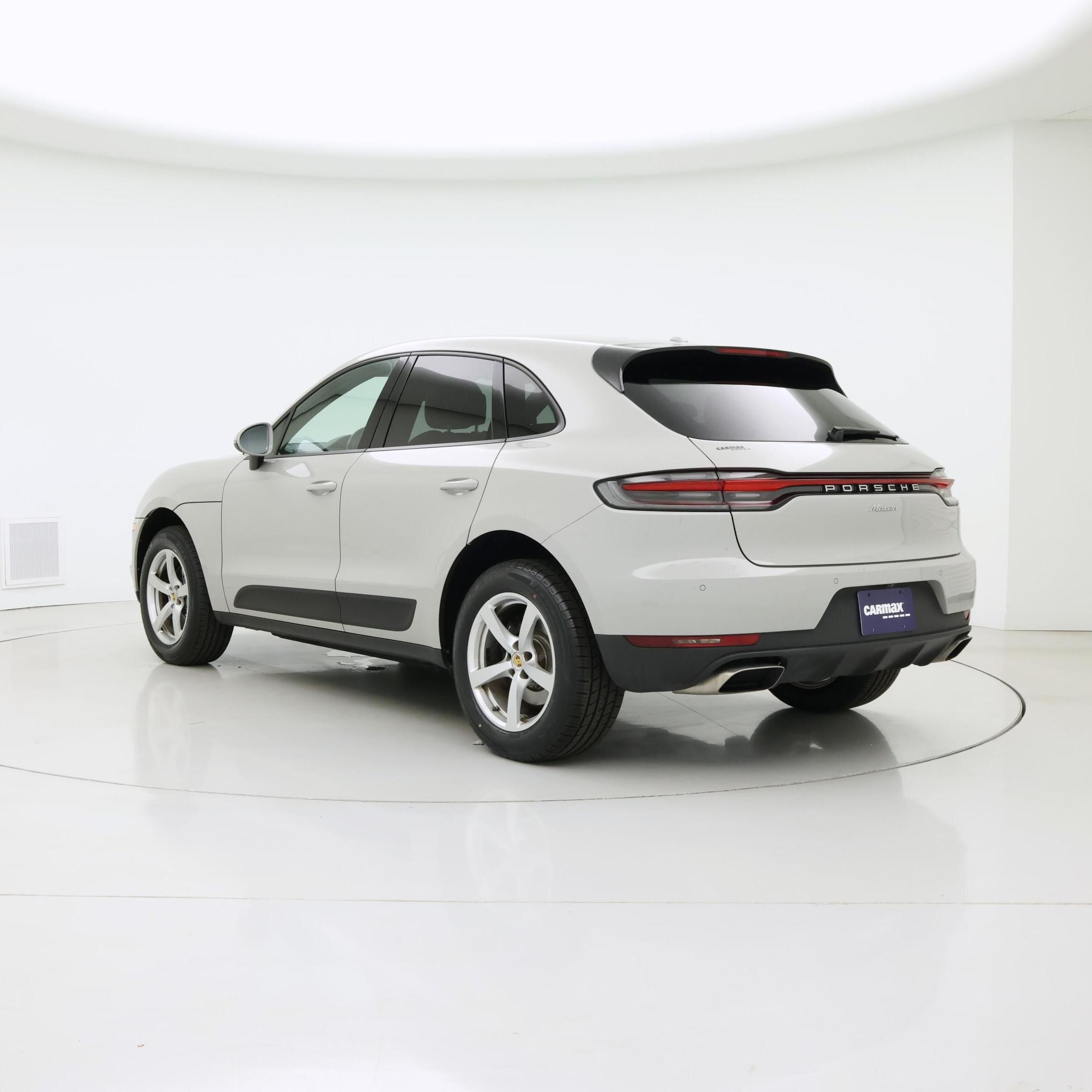 Thumbnail: 2021 Porsche Macan - 2