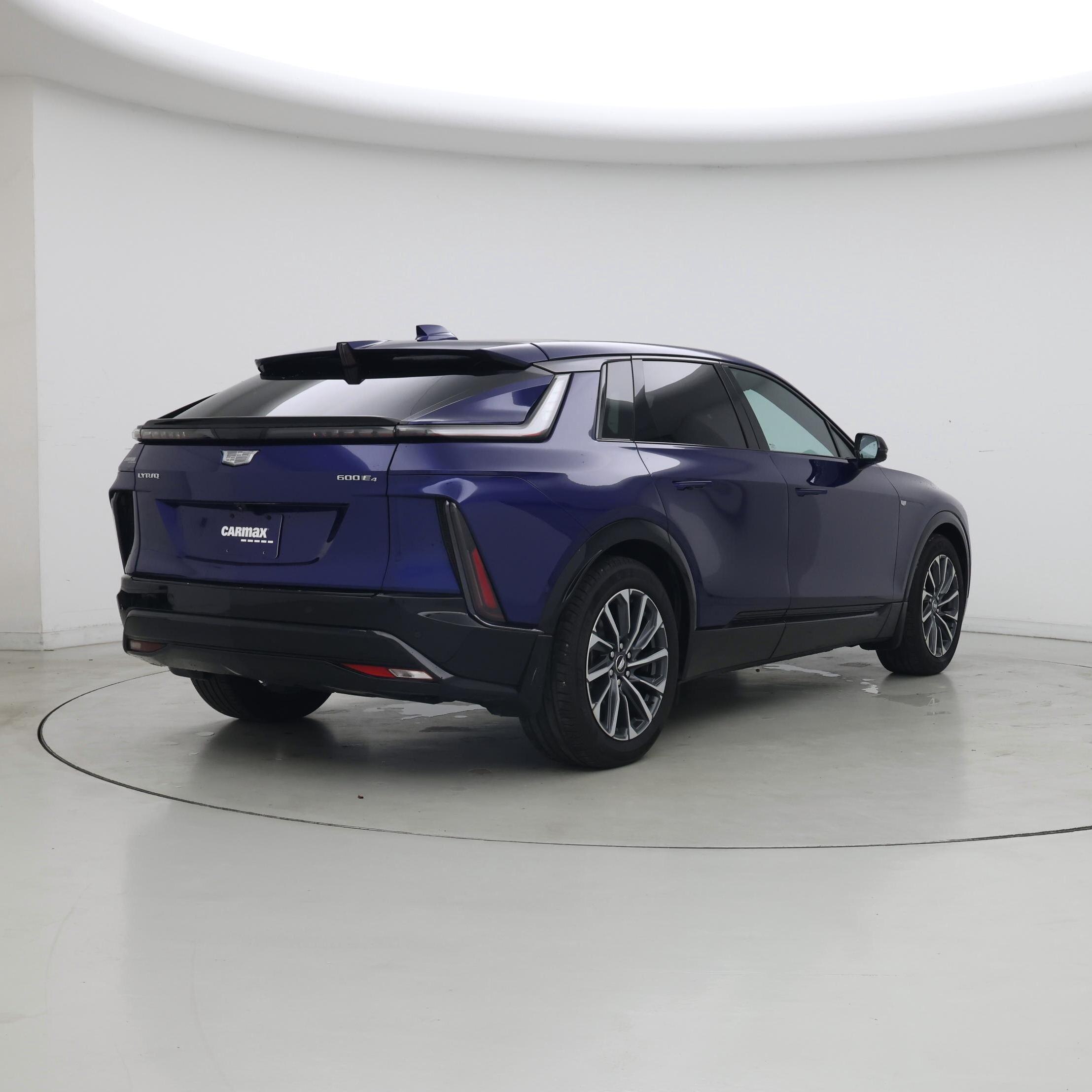 Thumbnail: 2024 Cadillac Lyriq - 8