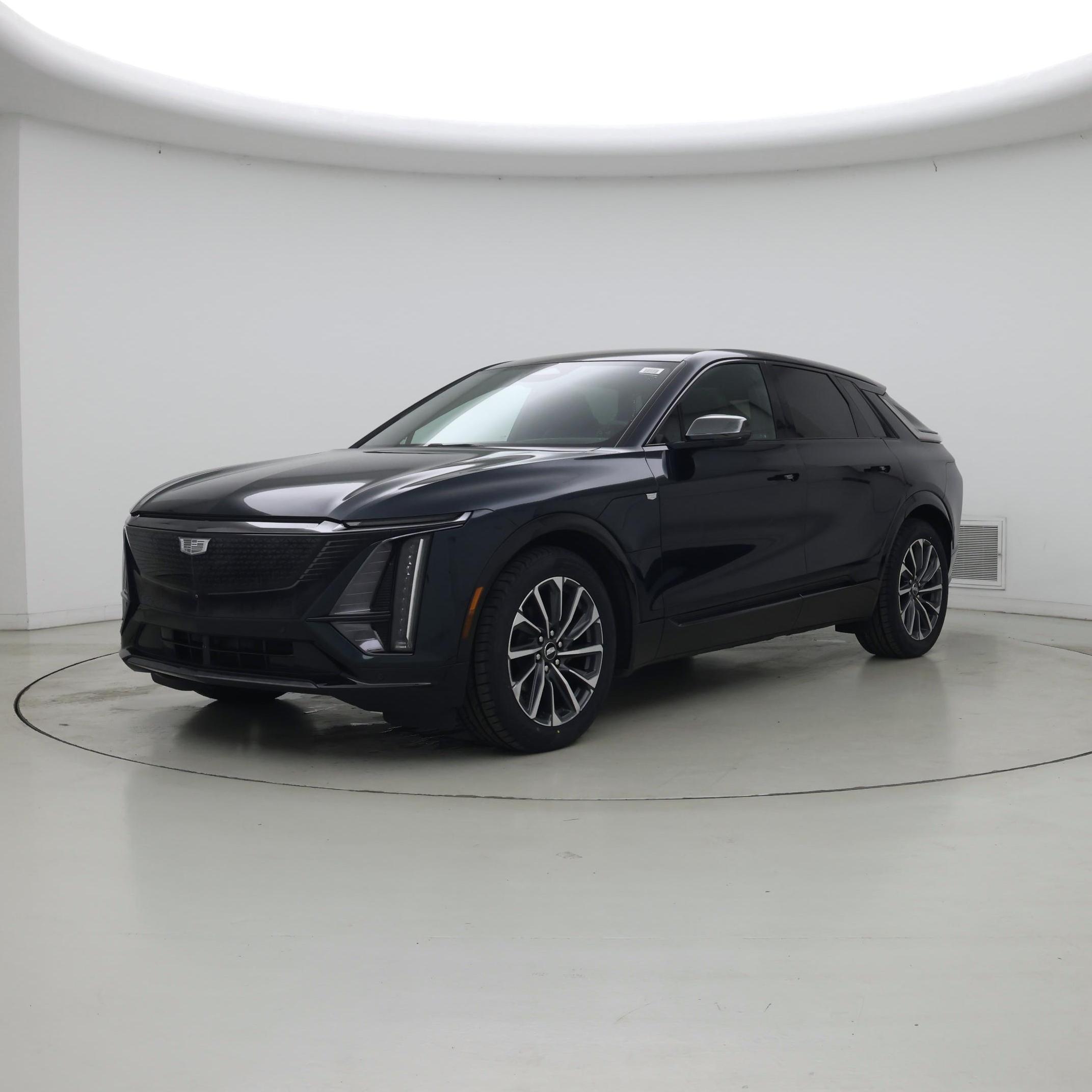 Thumbnail: 2024 Cadillac Lyriq - 4