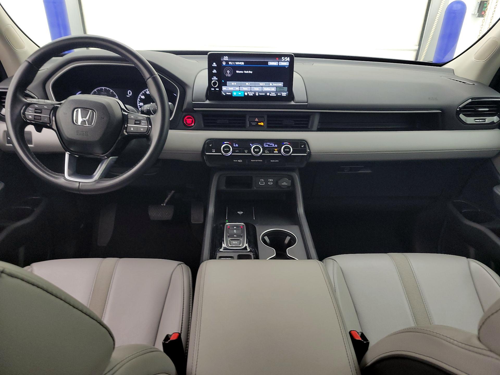 Thumbnail: 2025 Honda Pilot - 9