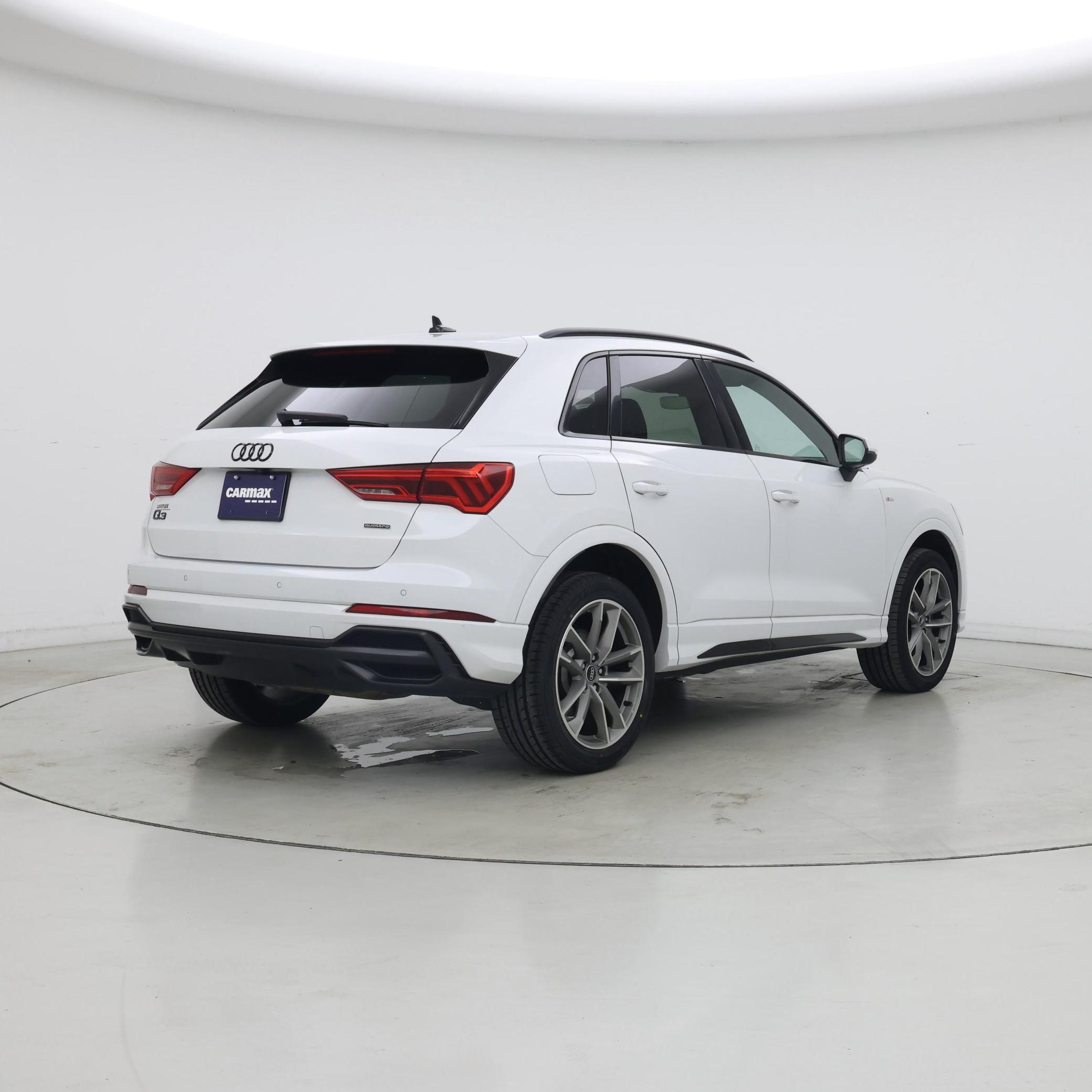 Thumbnail: 2022 Audi Q3 - 8
