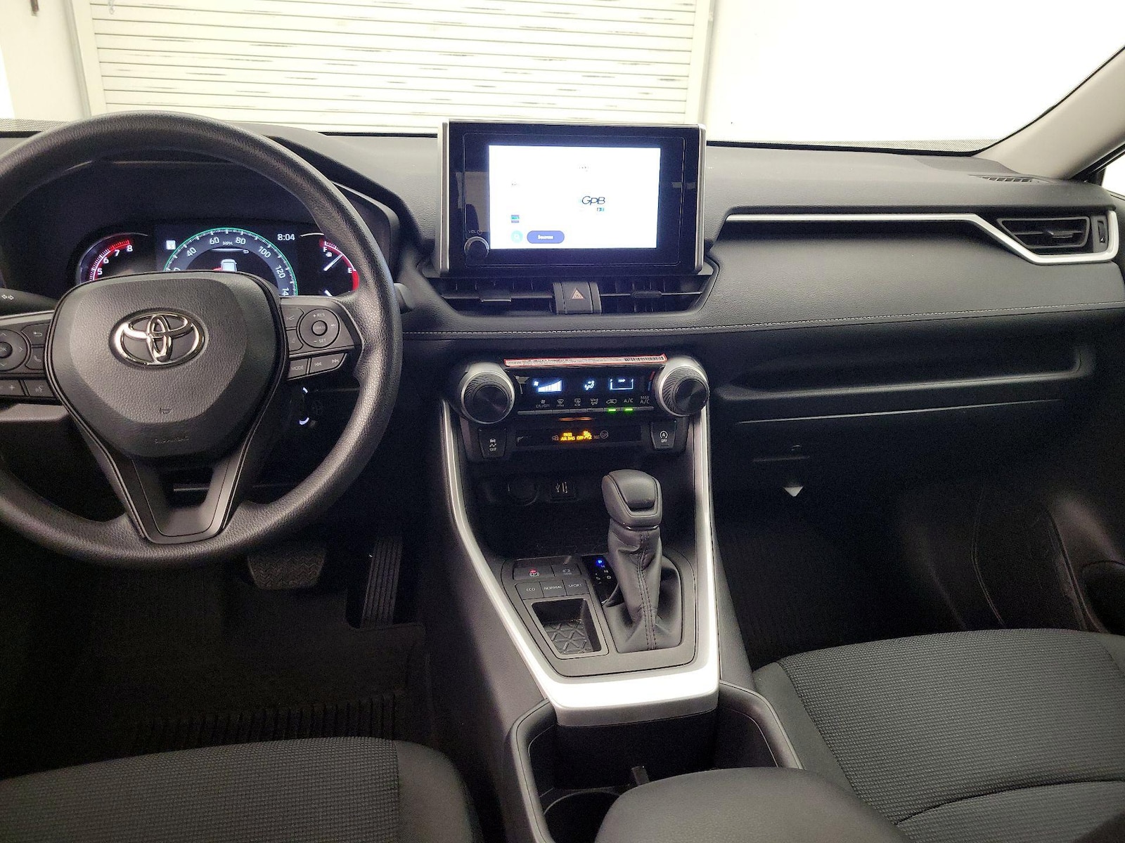 2025 Toyota RAV4 LE - Photo 10