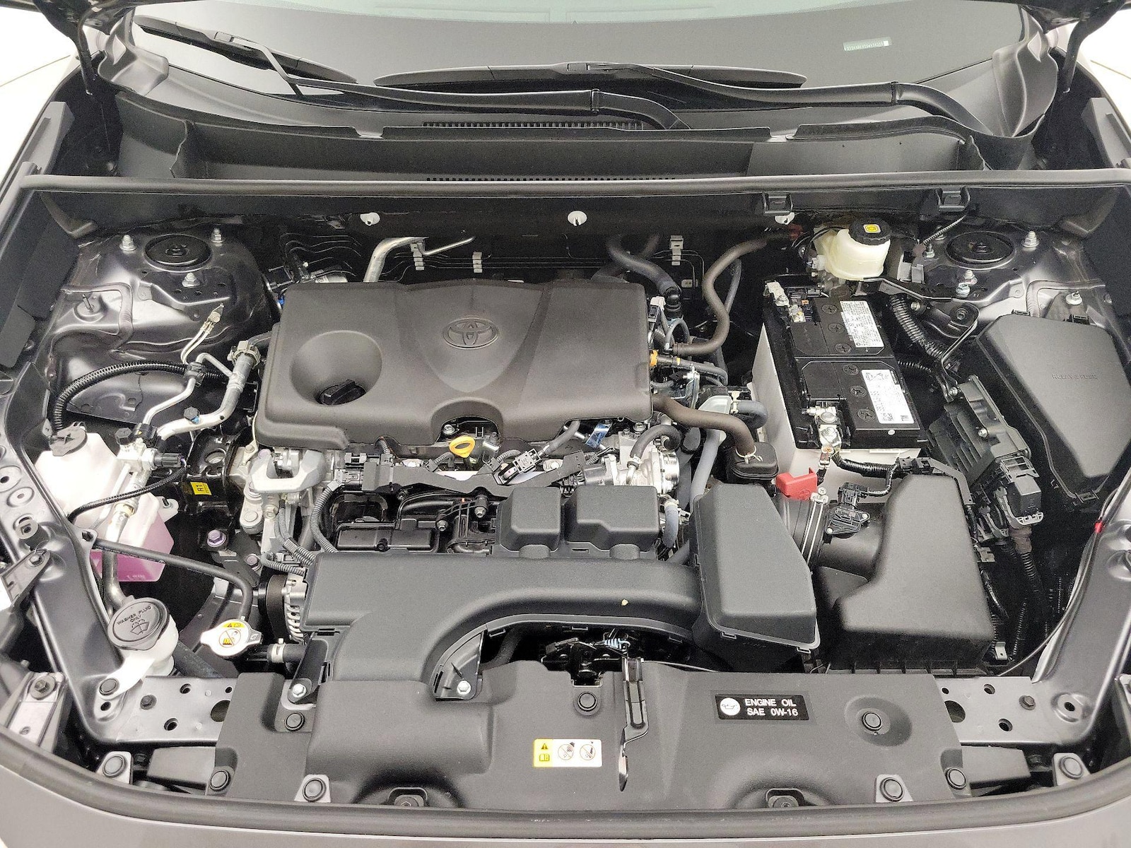 2025 Toyota RAV4 LE - Photo 23