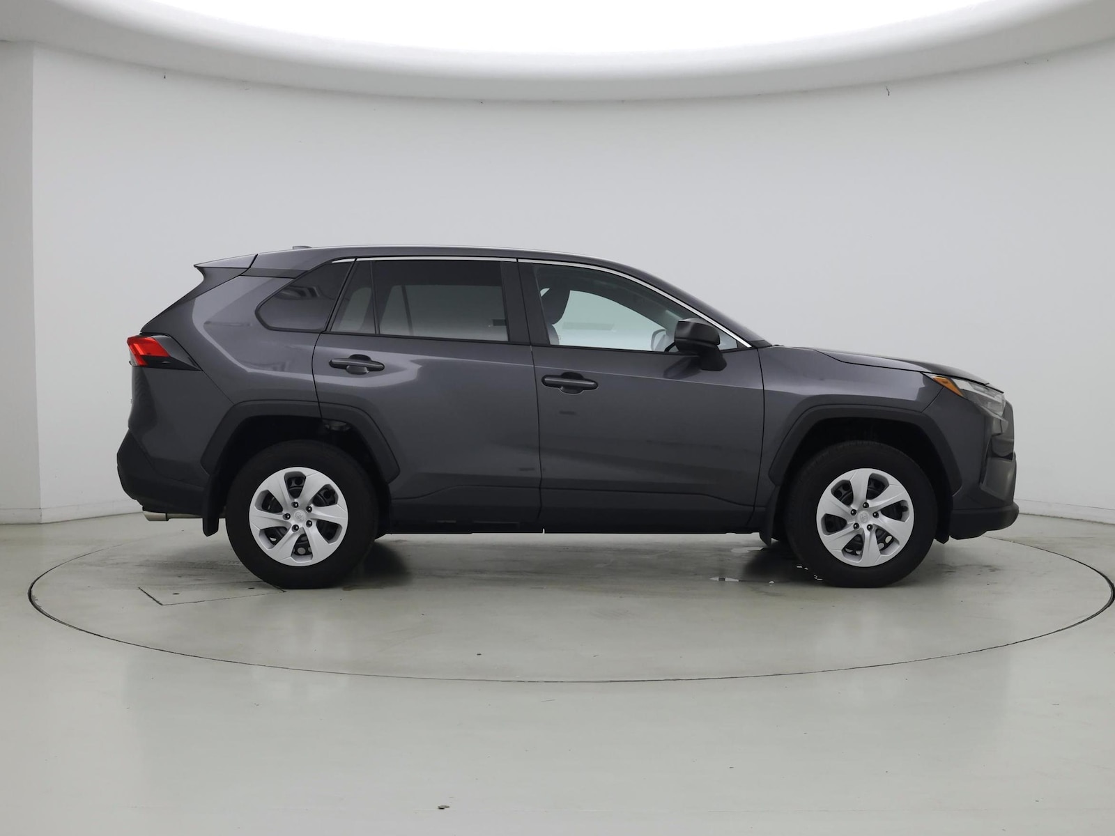 2025 Toyota RAV4 LE - Photo 8