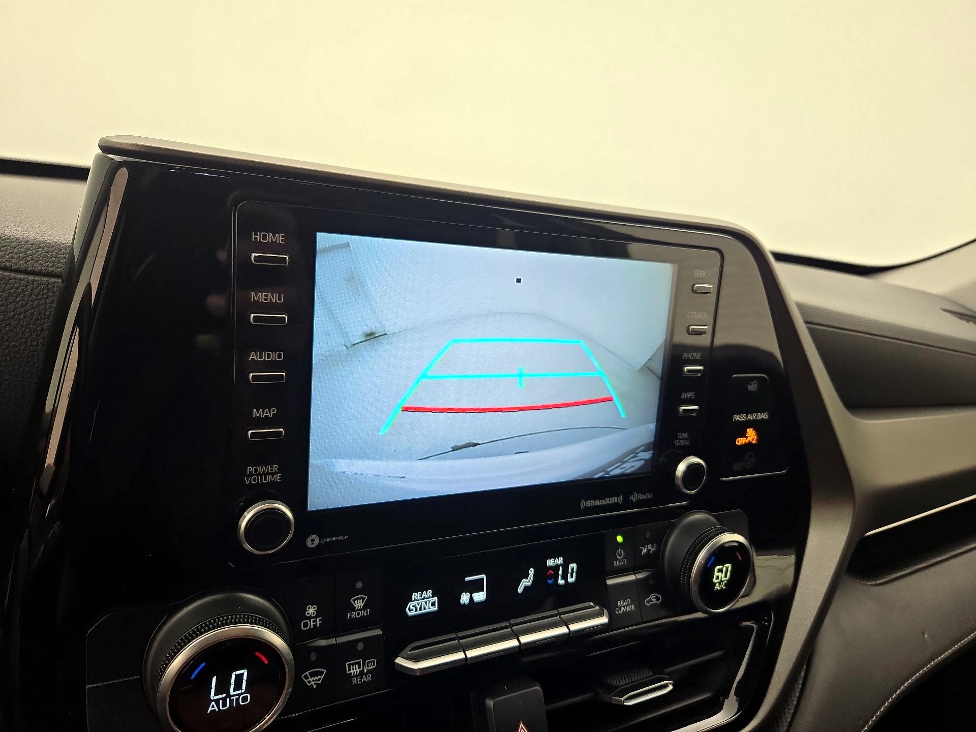 Thumbnail: 2021 Toyota Highlander - 14