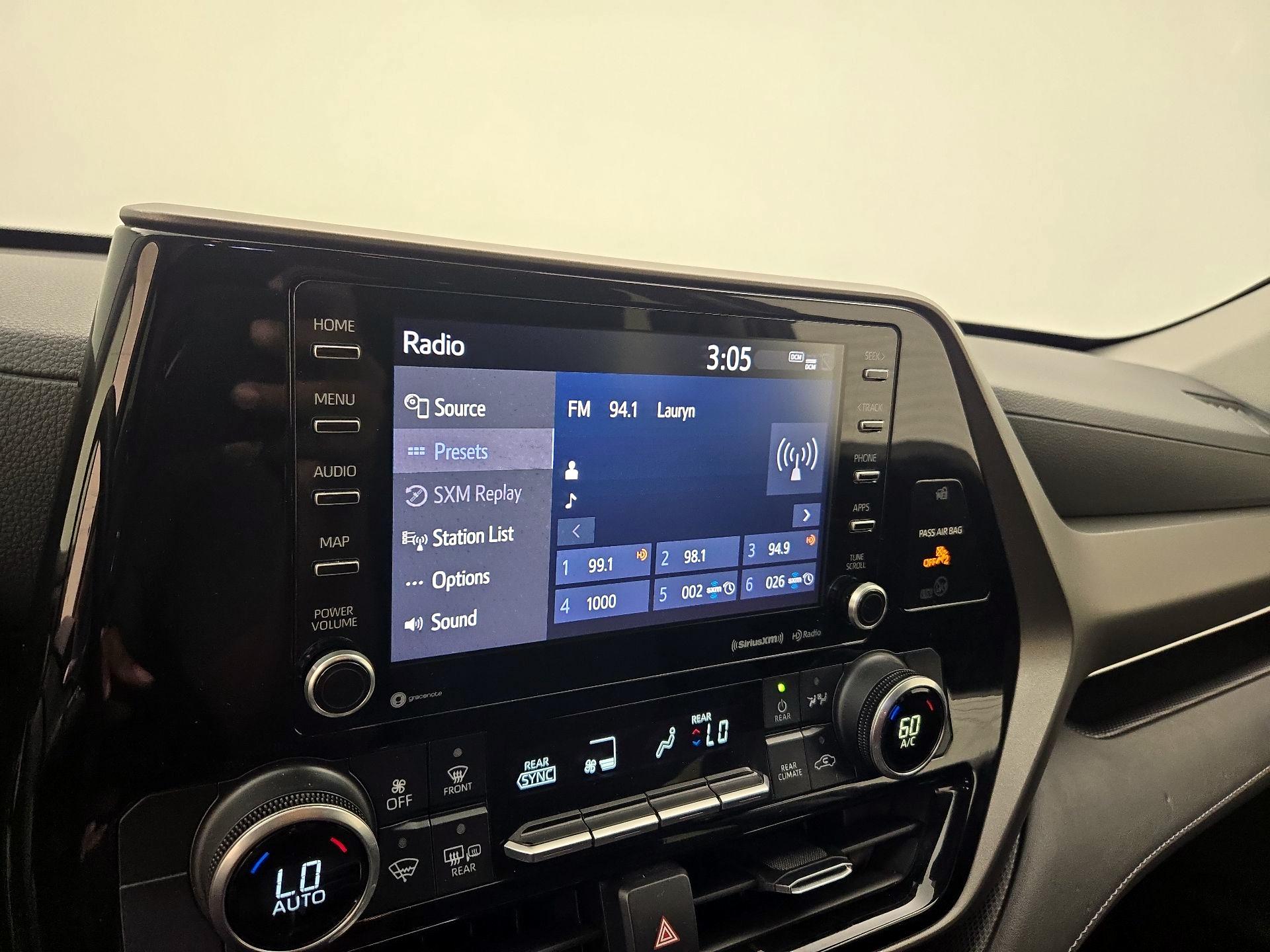 Thumbnail: 2021 Toyota Highlander - 15