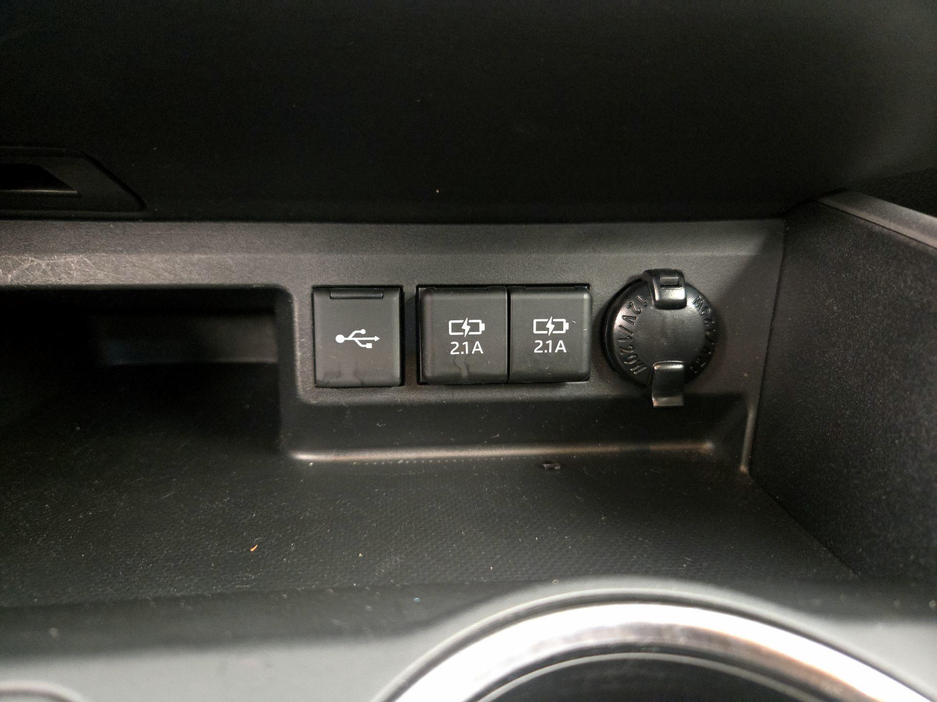 Thumbnail: 2021 Toyota Highlander - 18