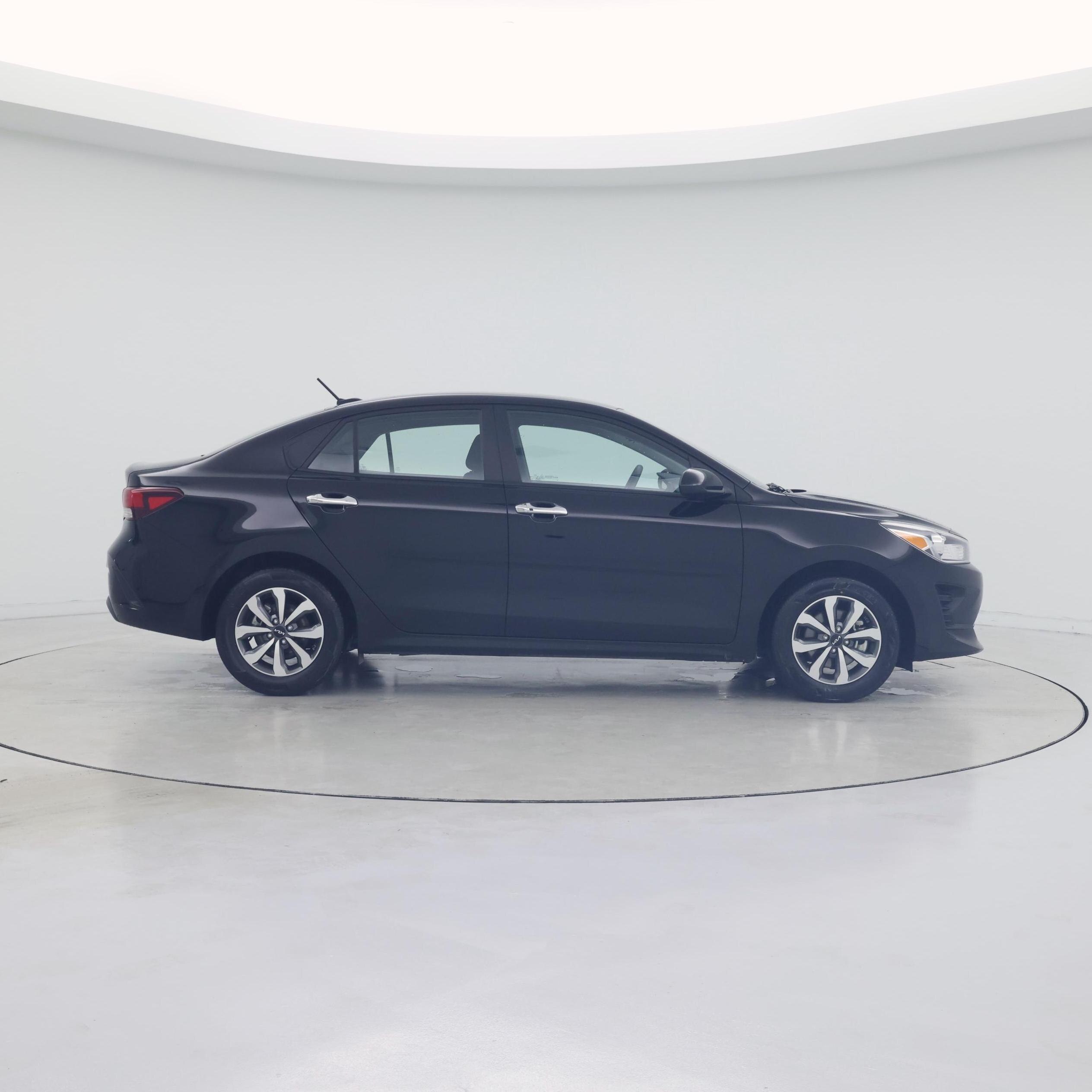 Thumbnail: 2023 Kia Rio - 7