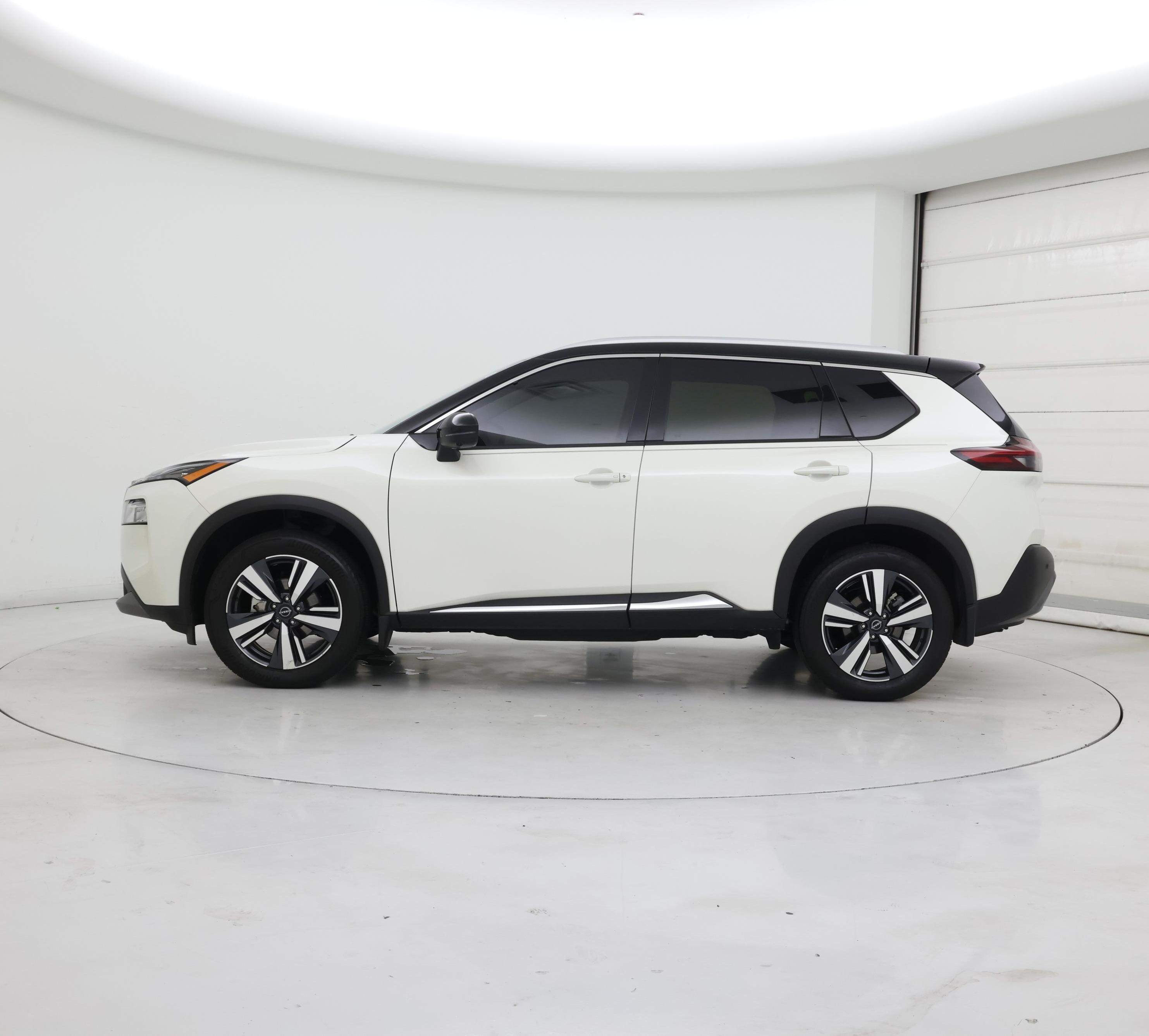 Thumbnail: 2023 Nissan Rogue - 3