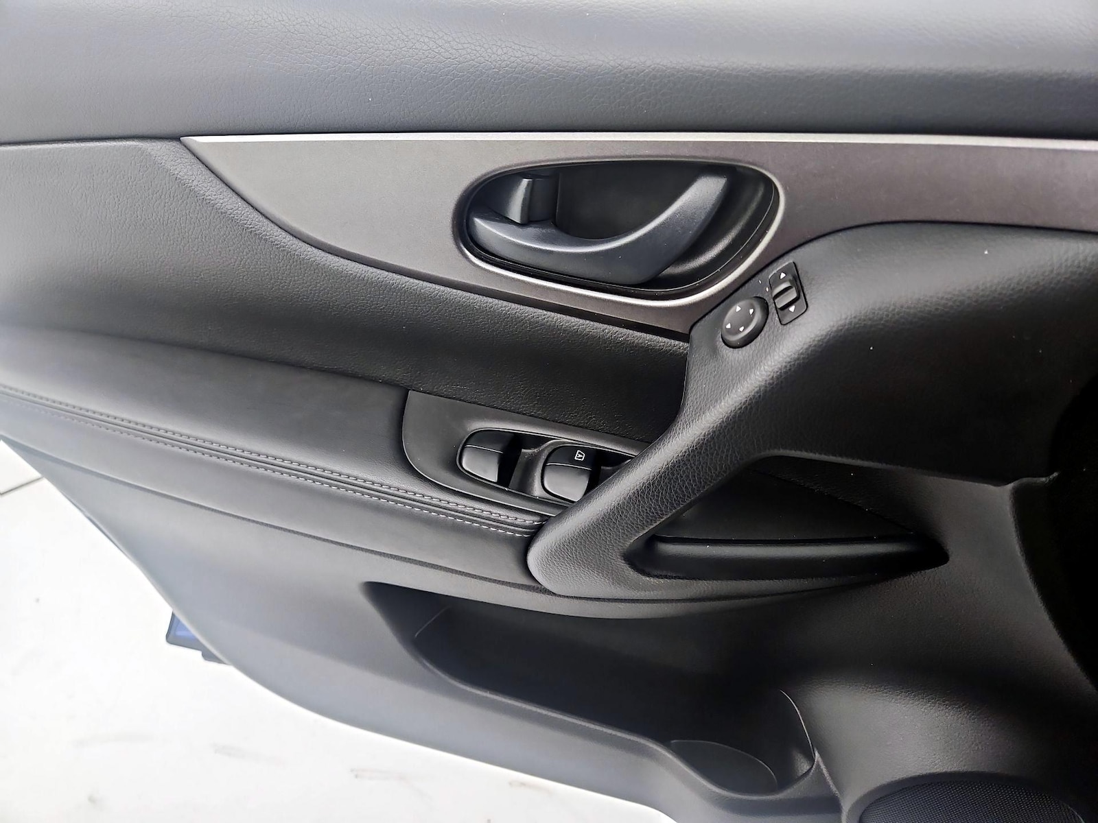 2021 Nissan Rogue Sport S - Photo 13