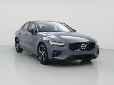 2024 Volvo S60 B5 Core Dark Theme