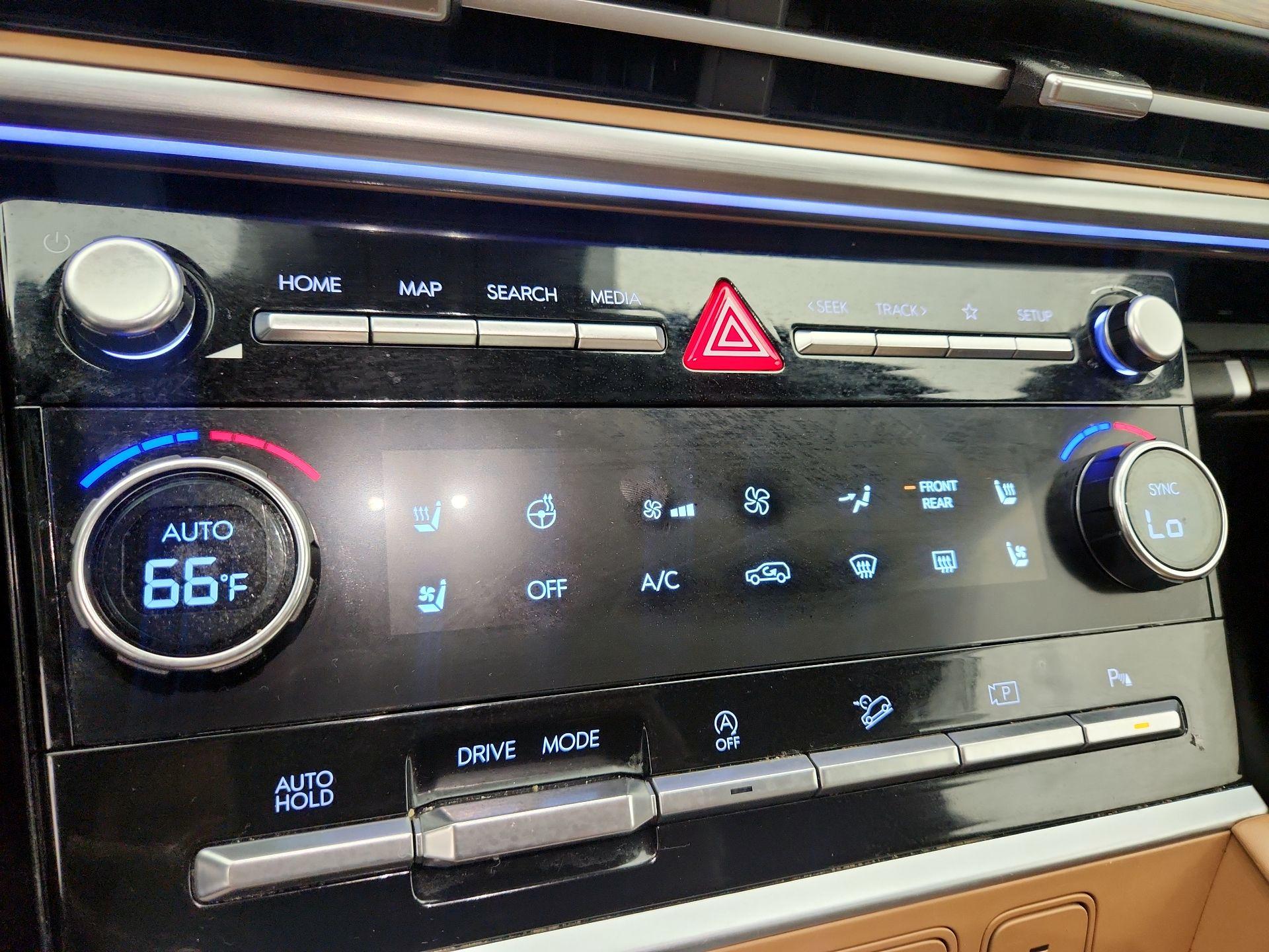 Thumbnail: 2024 Hyundai Santa Fe - 17